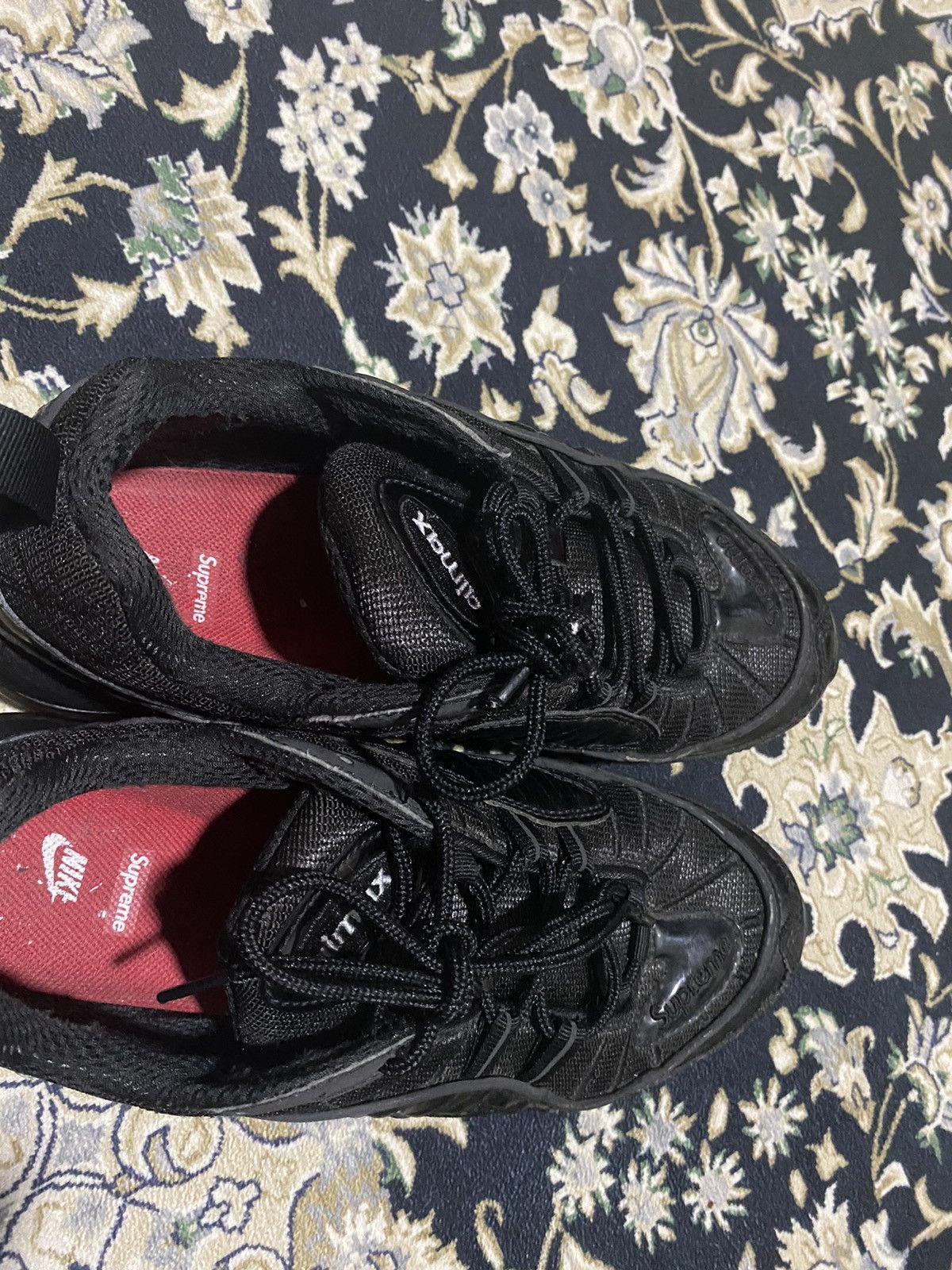 Nike × Supreme GRAILED!! 2016 Supreme x Nike Air Max 98 “BLACK” Sneakers Size US 8 / EU 41 - 12 Thumbnail