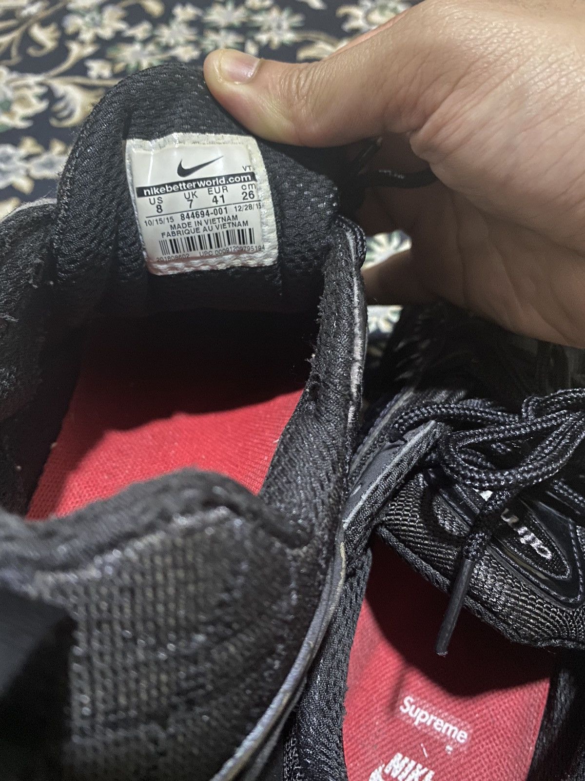 Nike × Supreme GRAILED!! 2016 Supreme x Nike Air Max 98 “BLACK” Sneakers Size US 8 / EU 41 - 13 Thumbnail