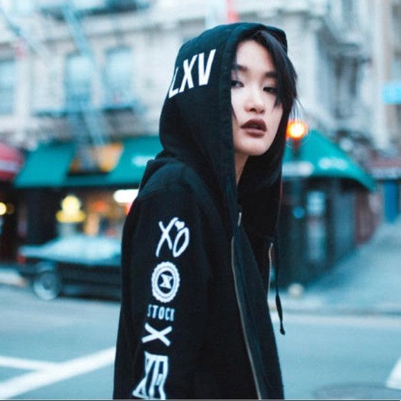 The Weeknd OFFICIAL ISSUE XO CUT & SEWN ZIP UP HOODIE Size US M / EU 48-50 / 2 - 4 Thumbnail