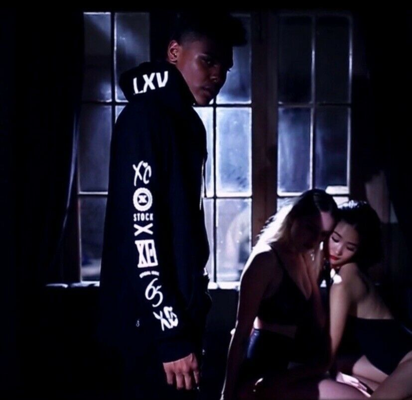 The Weeknd OFFICIAL ISSUE XO CUT & SEWN ZIP UP HOODIE Size US M / EU 48-50 / 2 - 5 Thumbnail