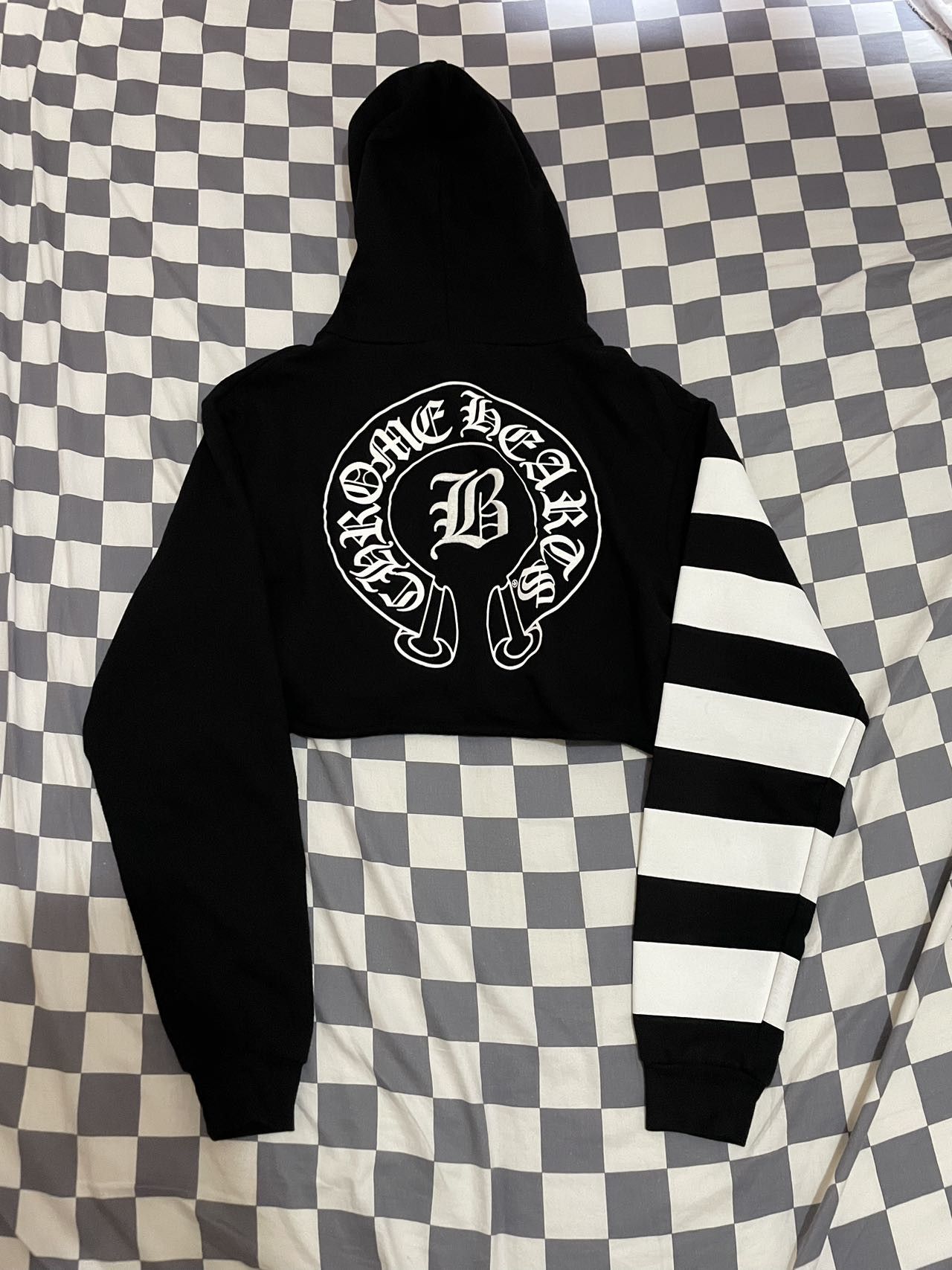 Sweat à Capuche Crop-top Chrome Hearts X Bella Hadid - Taille M/L - Coton Noir - Occasion Porté 1 Fois