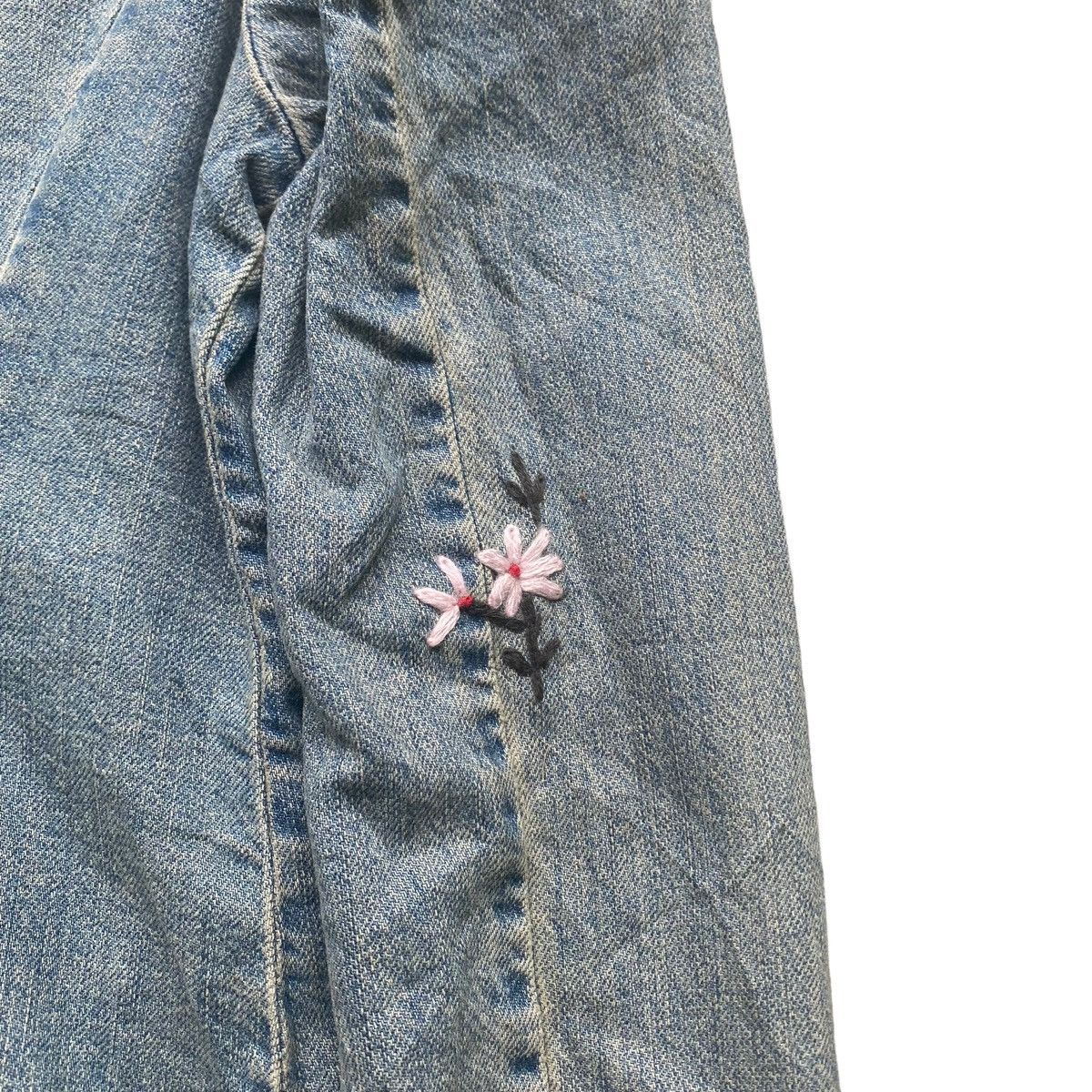 Calvin Klein Distressed Denim Jacket Size M / US 6-8 / IT 42-44 - 8 Thumbnail