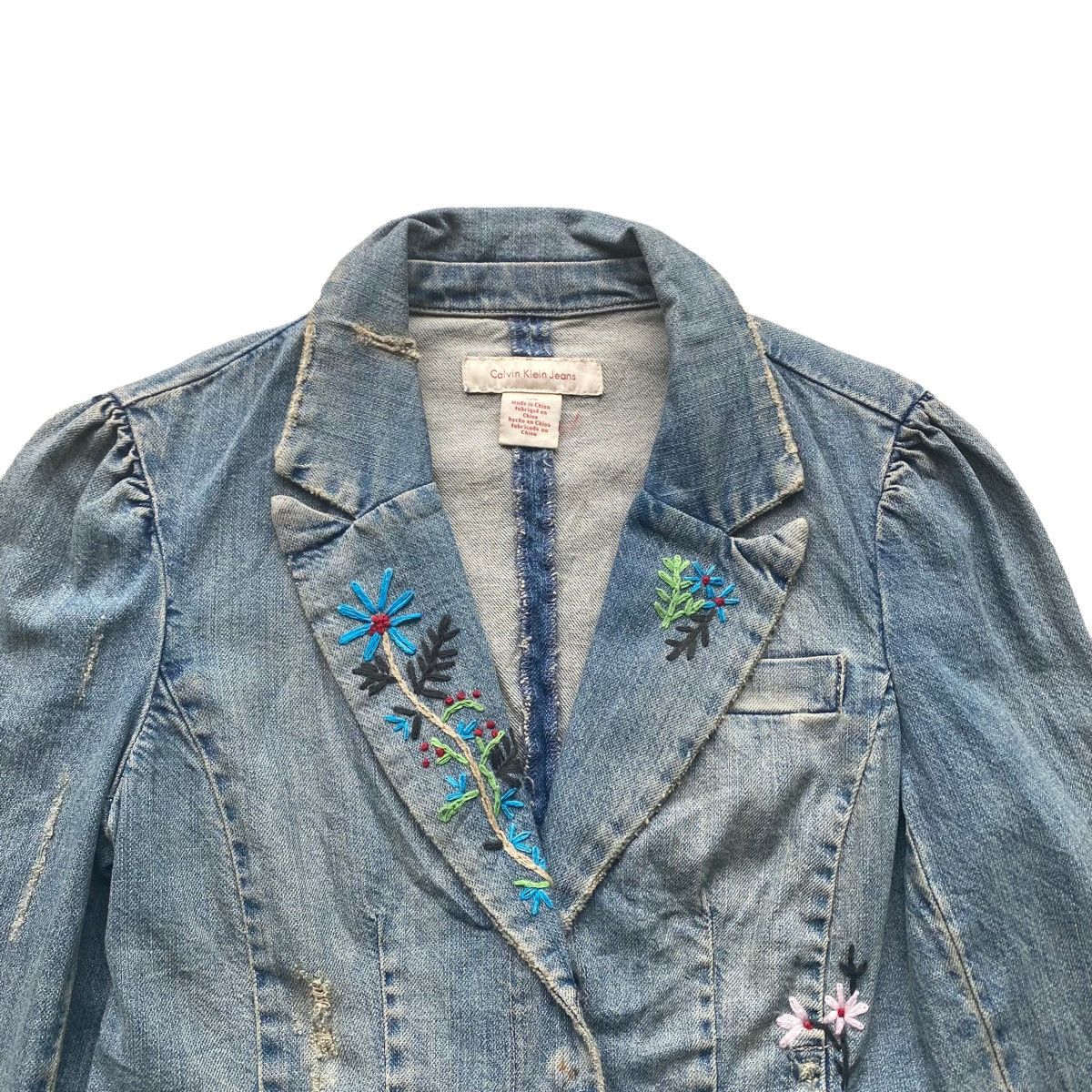 Calvin Klein Distressed Denim Jacket Size M / US 6-8 / IT 42-44 - 2 Thumbnail