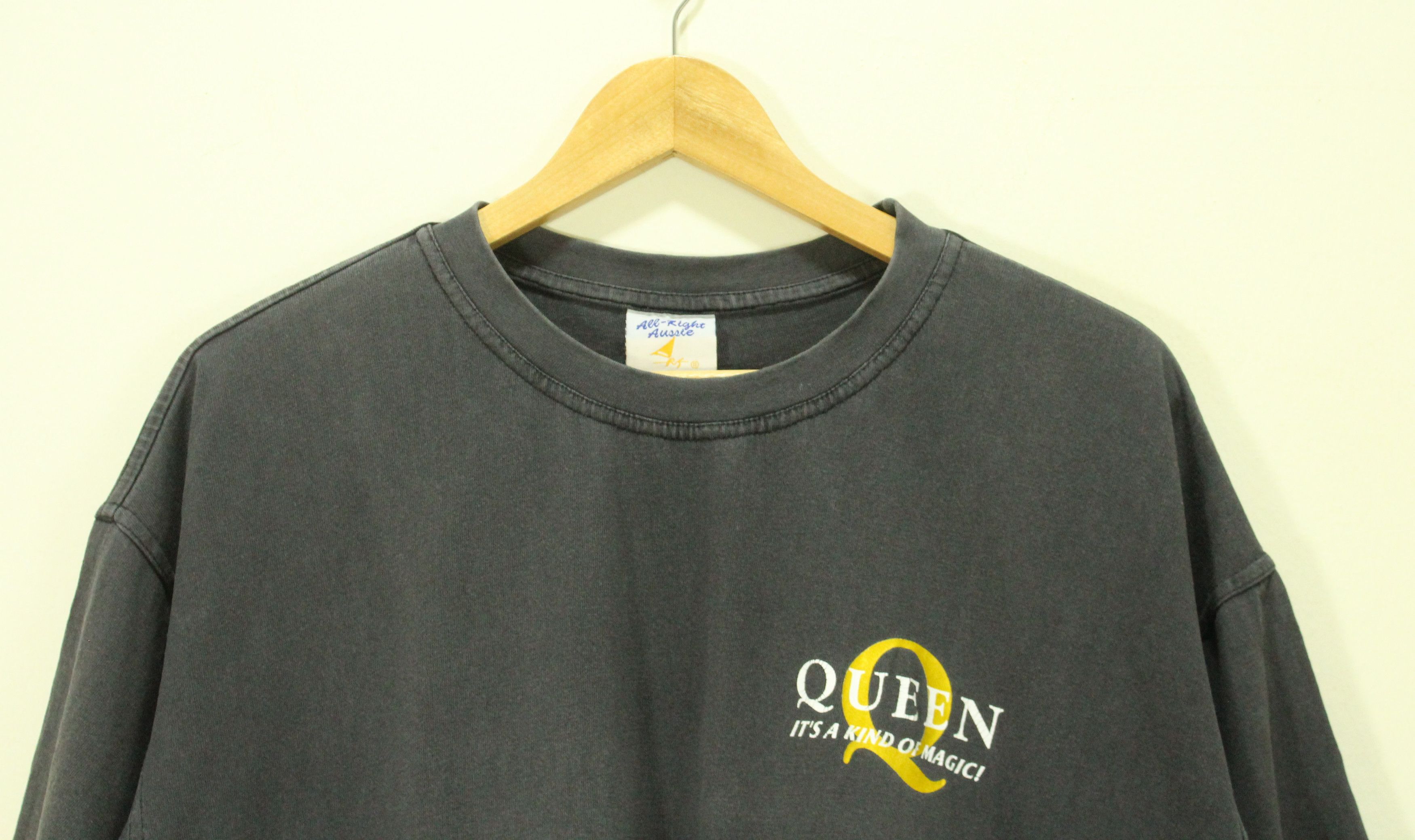 Band Tees Vintage QUEEN T Shirt Freddie Mercury Australia Shirt Size US XL / EU 56 / 4 - 5 Thumbnail