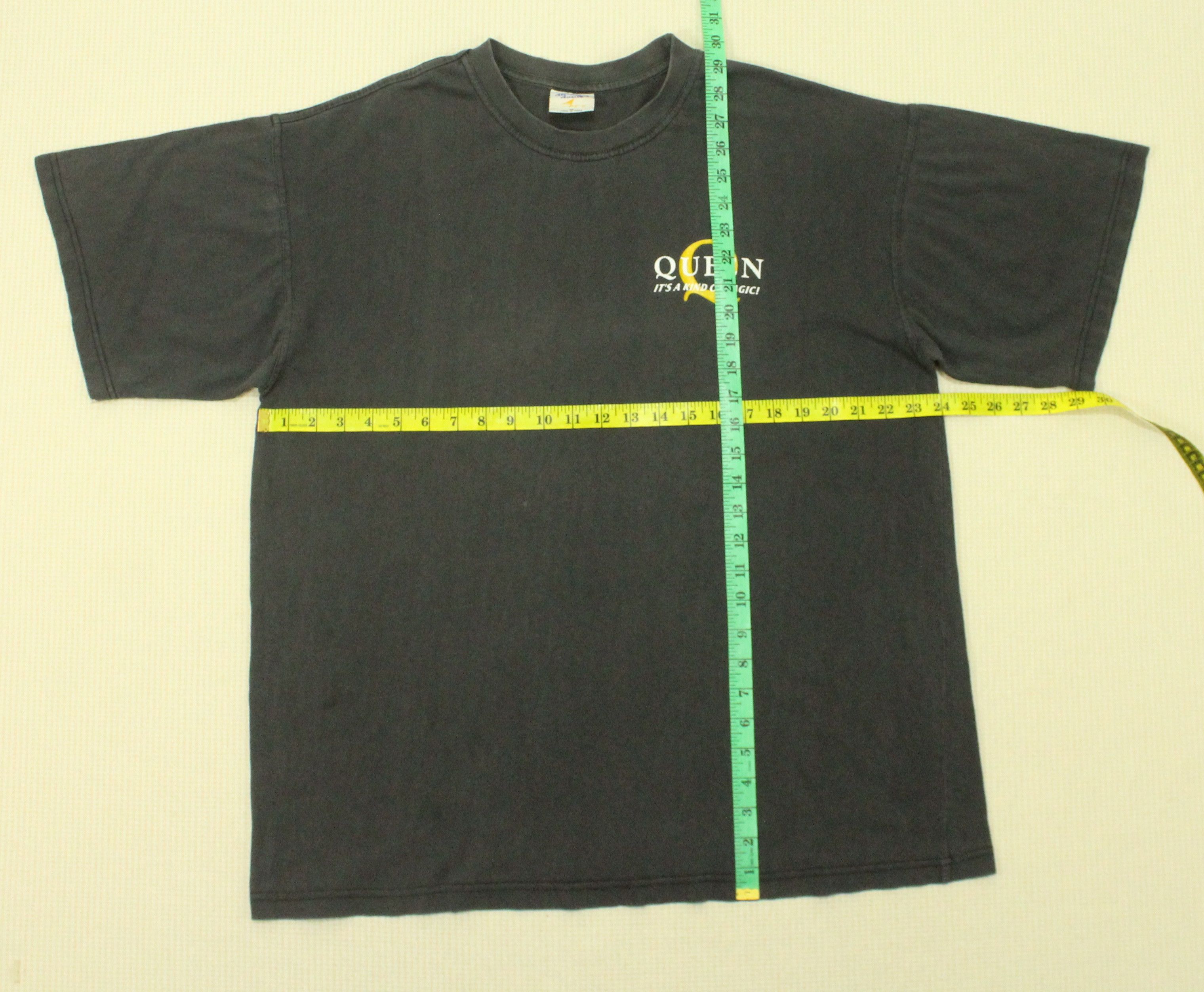 Band Tees Vintage QUEEN T Shirt Freddie Mercury Australia Shirt Size US XL / EU 56 / 4 - 17 Thumbnail