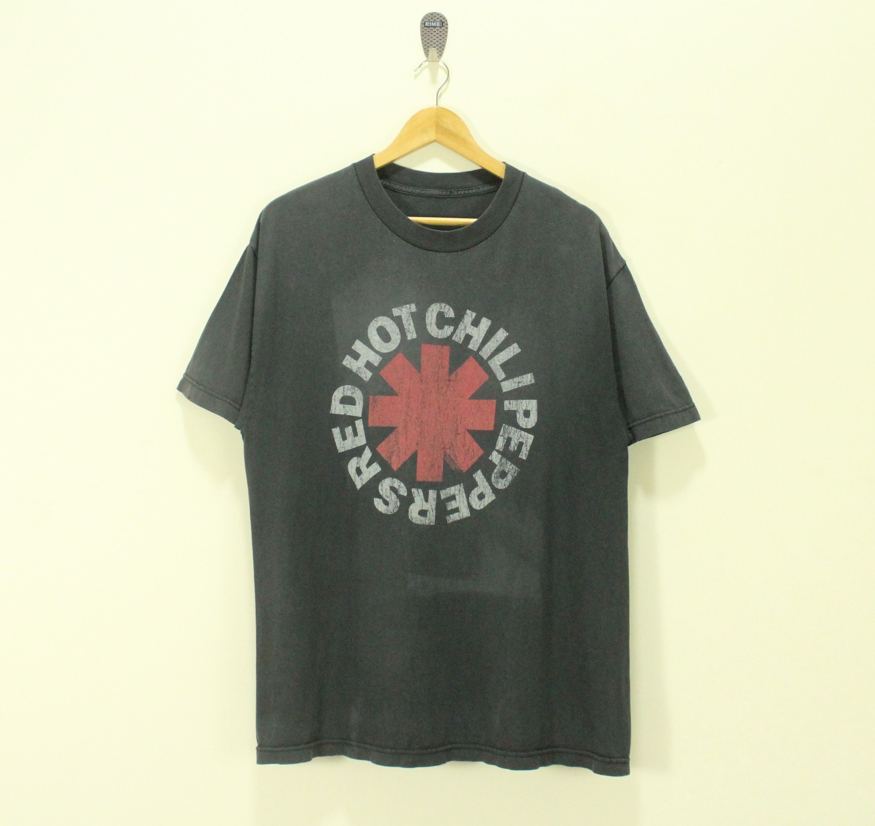 Band Tees RED HOT CHILI PEPPERS T Shirt Faded Black Size US L / EU 52-54 / 3 - 1 Thumbnail