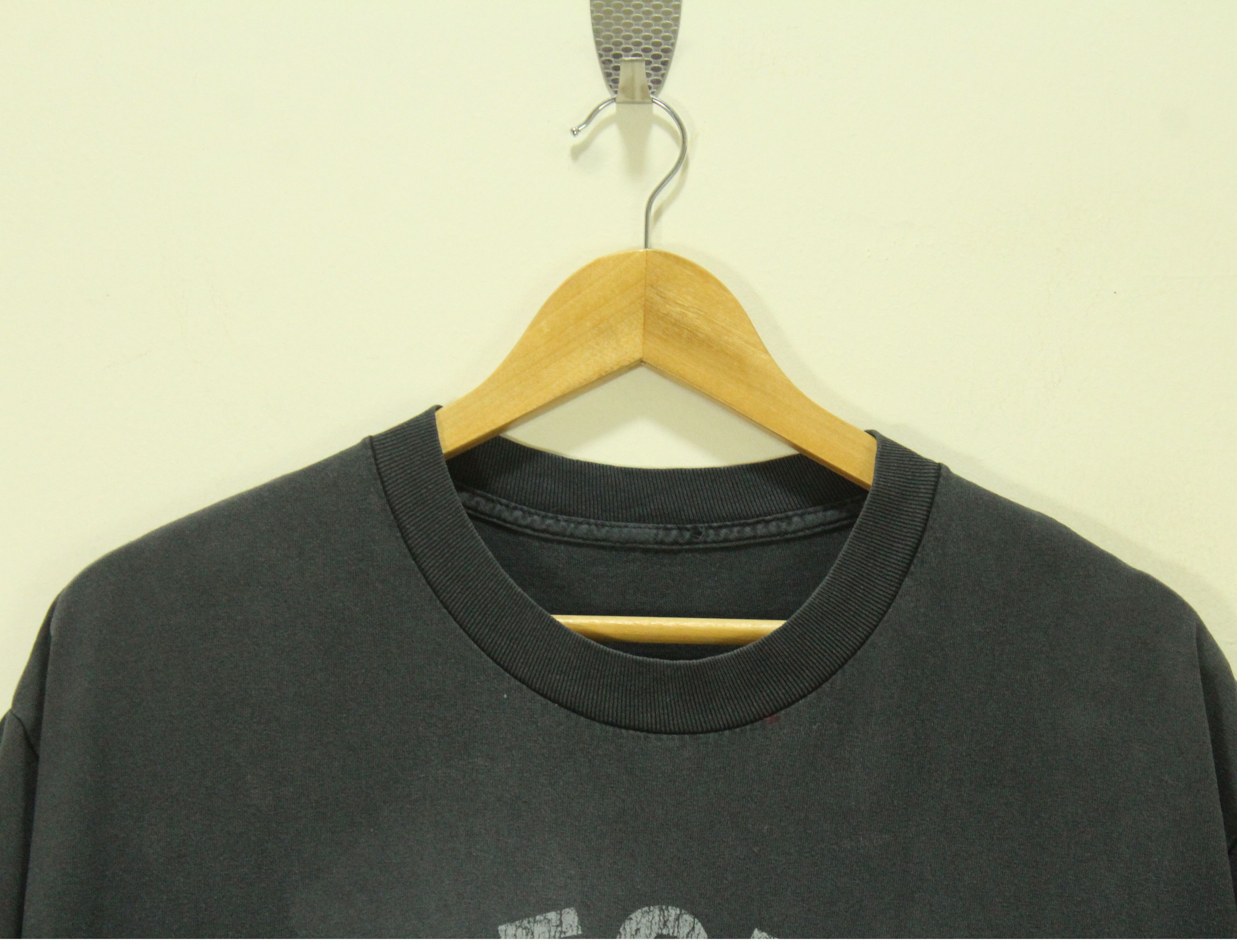 Band Tees RED HOT CHILI PEPPERS T Shirt Faded Black Size US L / EU 52-54 / 3 - 3 Thumbnail