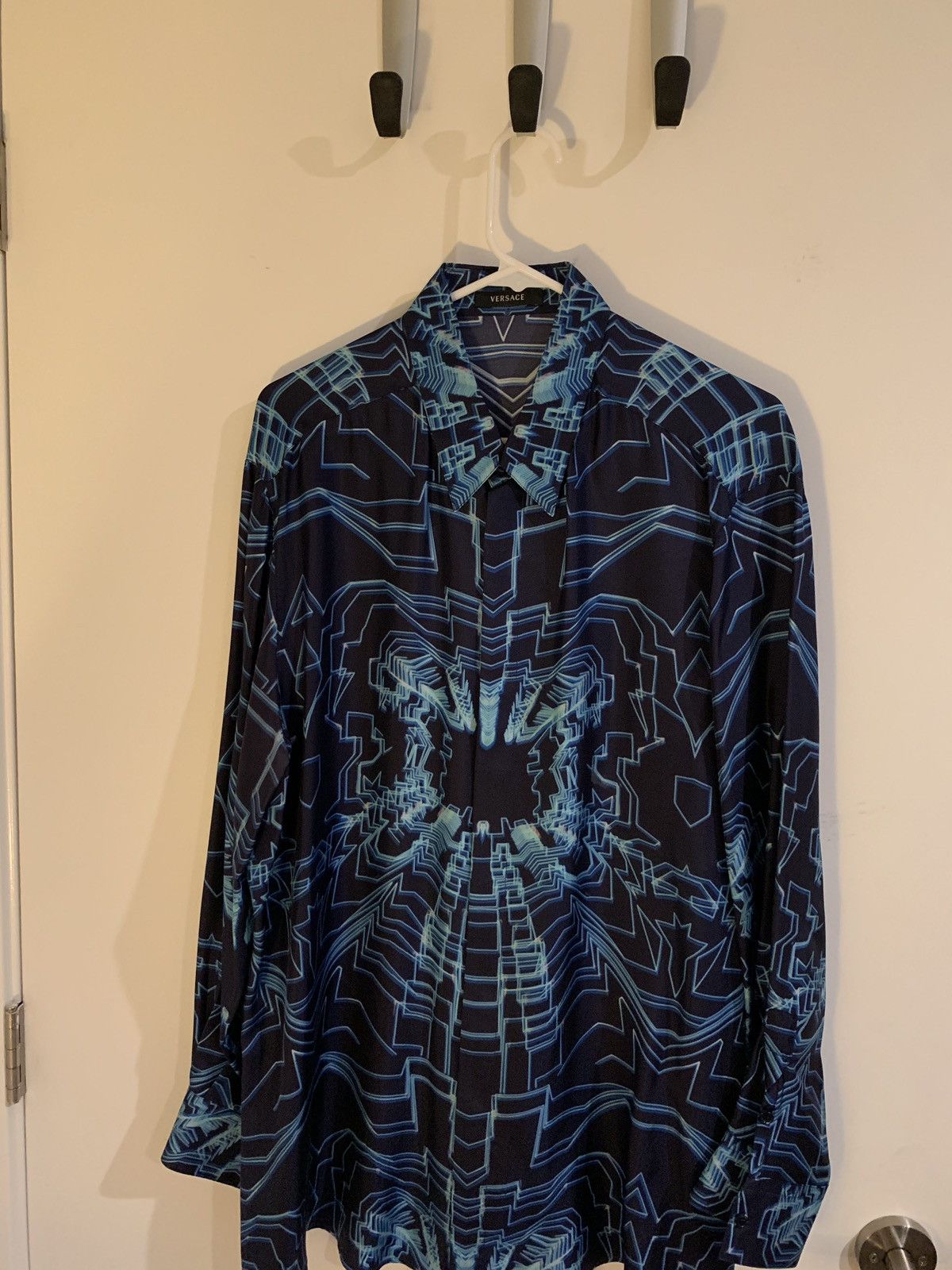 Versace Vintage Versace Silk Button up Size US XL / EU 56 / 4 - 2 Thumbnail