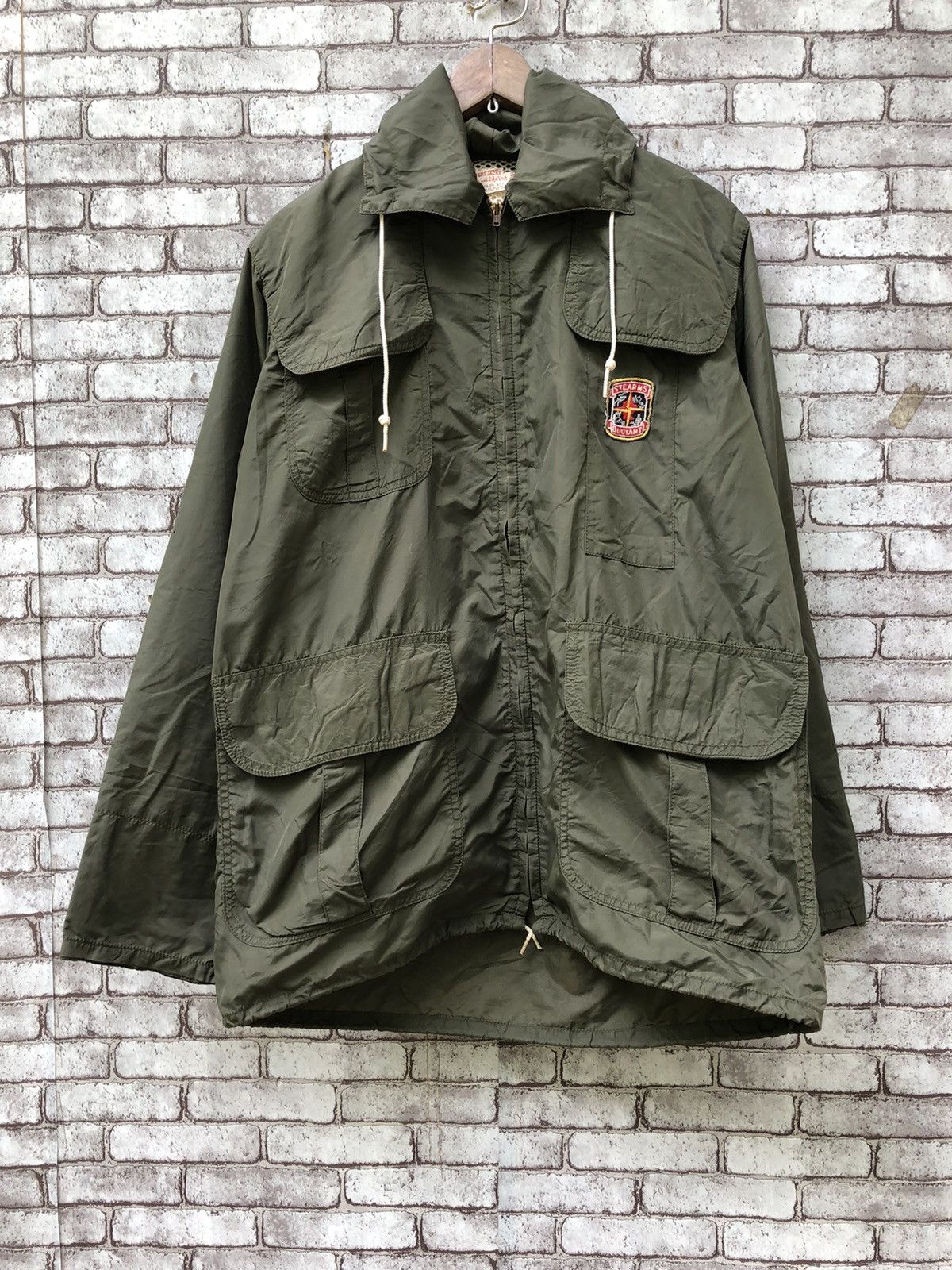 Vintage 60’s windbreaker Made in USA