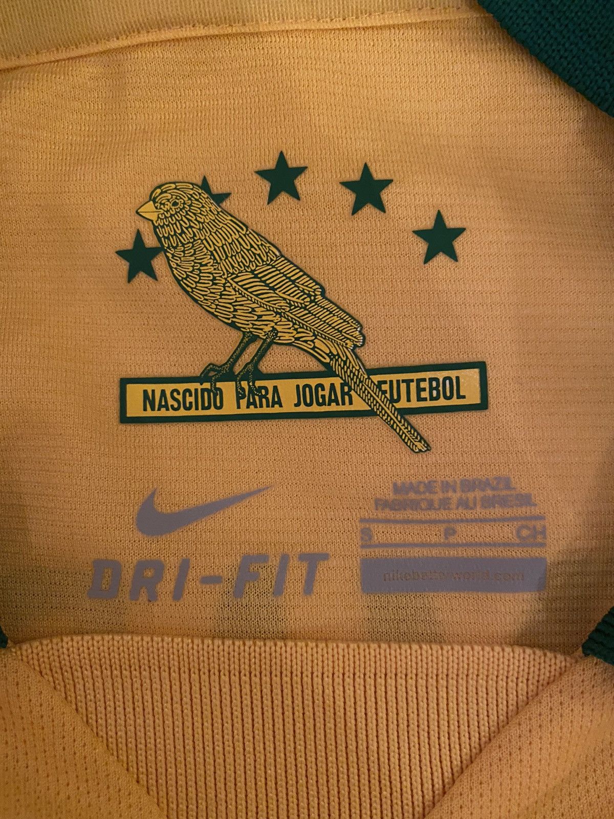 Nike Neymar Brazil Futbol/Soccer Jersey *Made in Brasil* Size US S / EU 44-46 / 1 - 3 Thumbnail