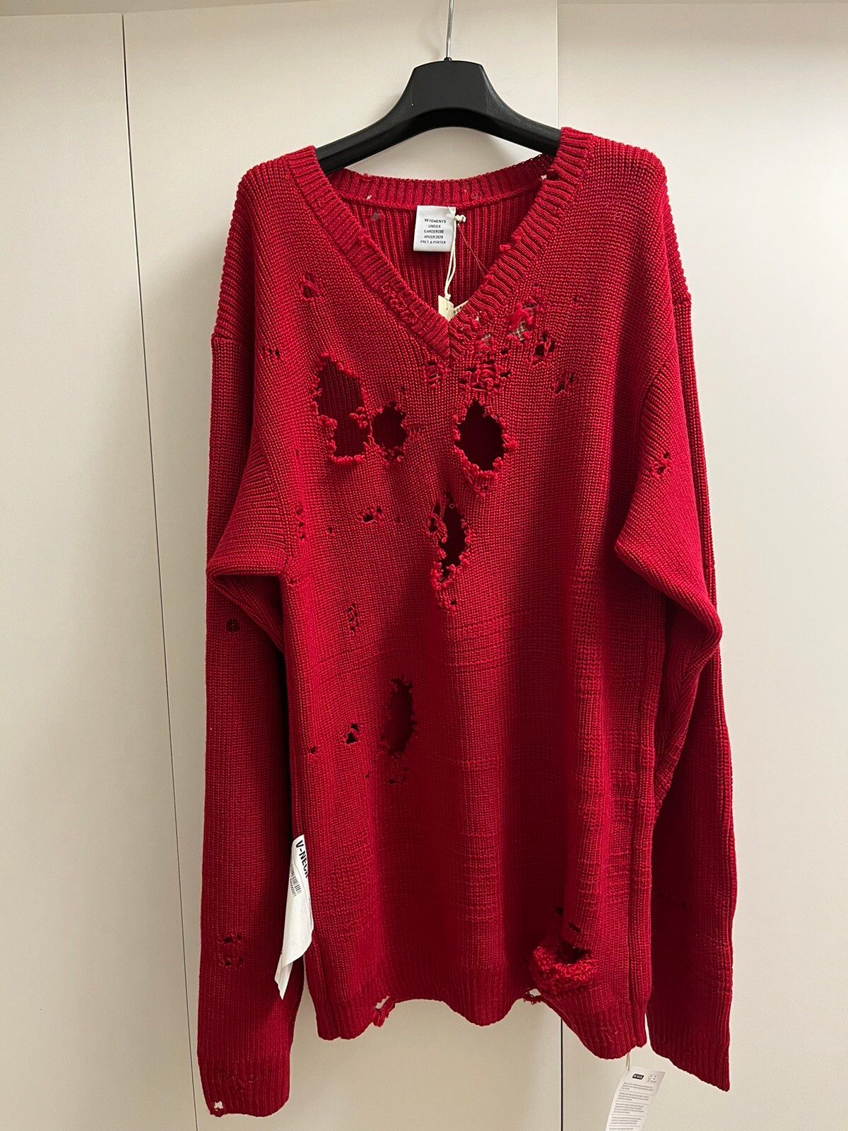 Pre-owned Vetements Destroyed Knitted Sweater In Red
