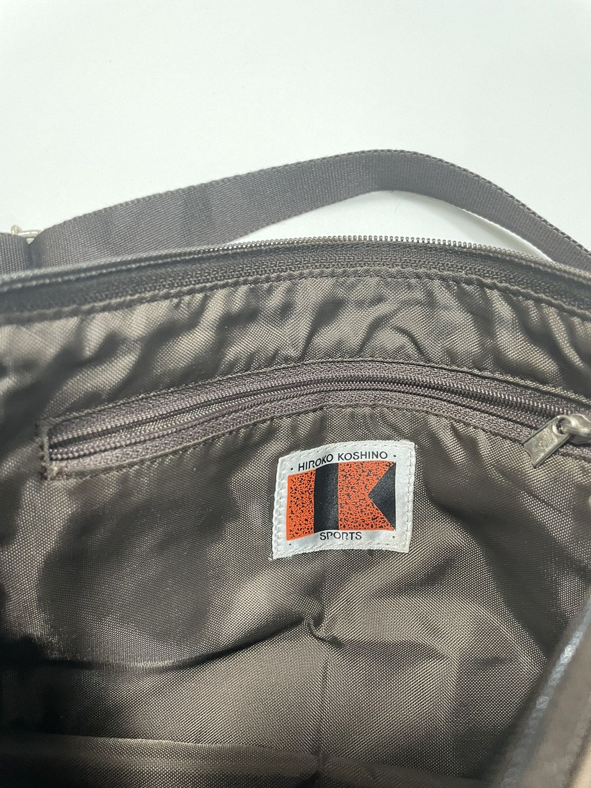 Designer × Hiroko Koshino Homme Vintage Hiroko Koshino homme sport japan sling crossbody bag Size ONE SIZE - 16 Thumbnail