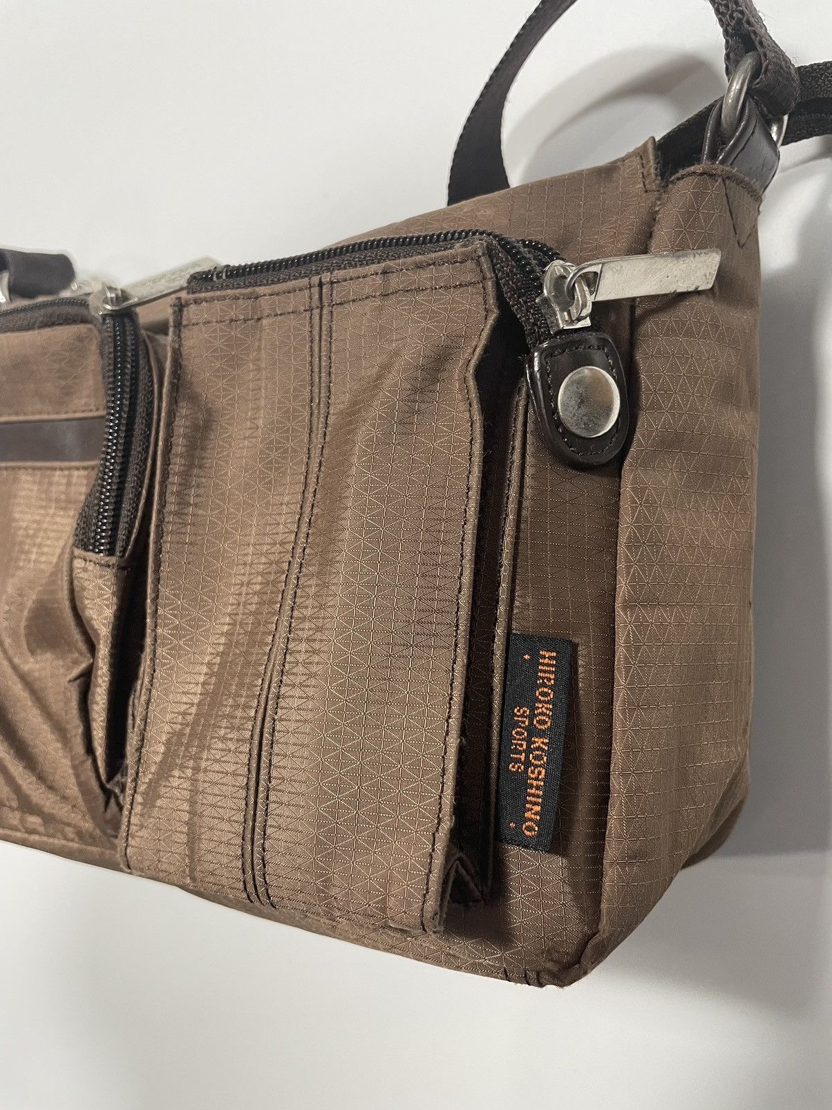 Designer × Hiroko Koshino Homme Vintage Hiroko Koshino homme sport japan sling crossbody bag Size ONE SIZE - 12 Thumbnail