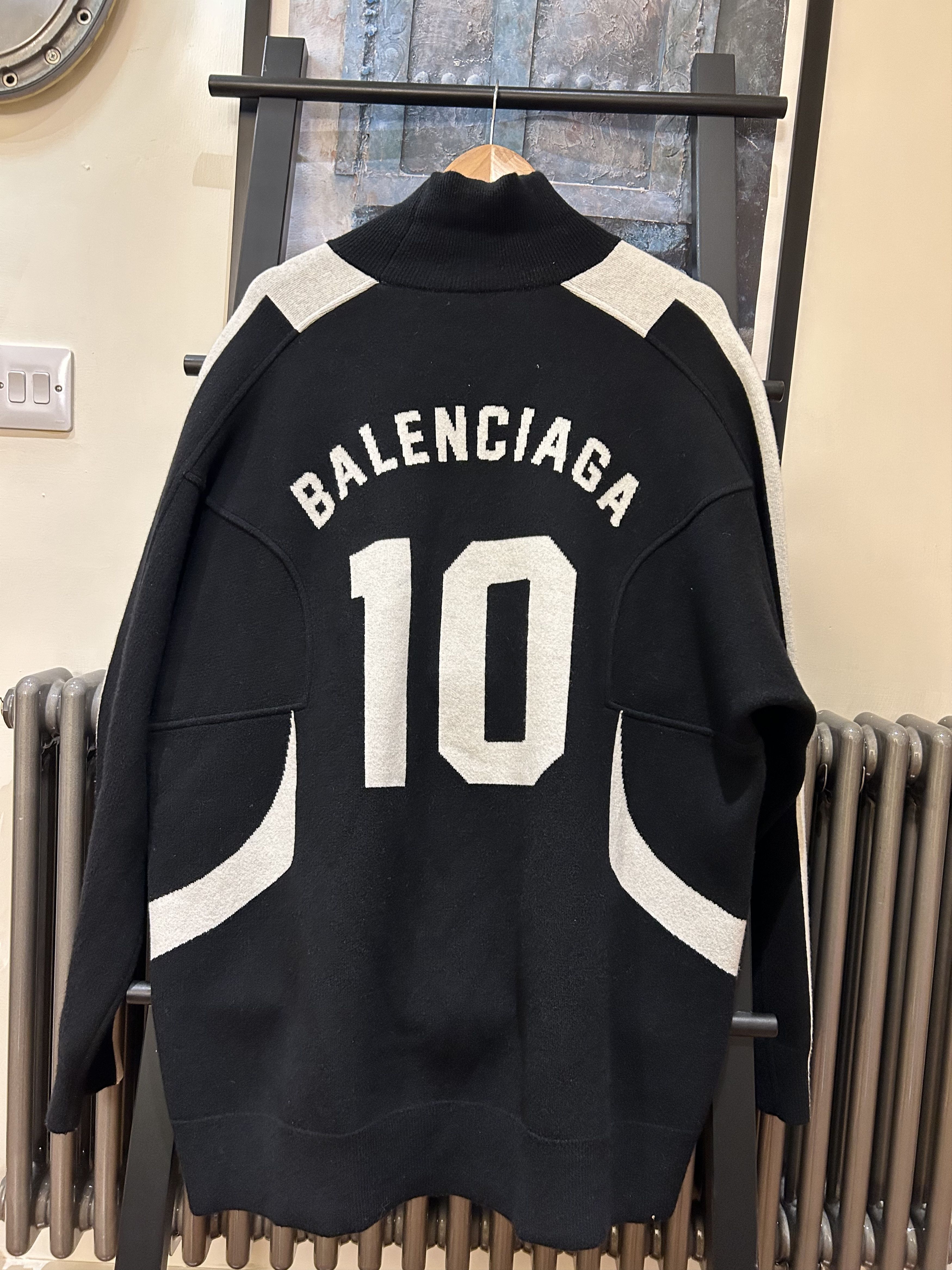 Balenciaga Logo Football Kit Turtle Neck Sweater Size US M / EU 48-50 / 2 - 1 Thumbnail