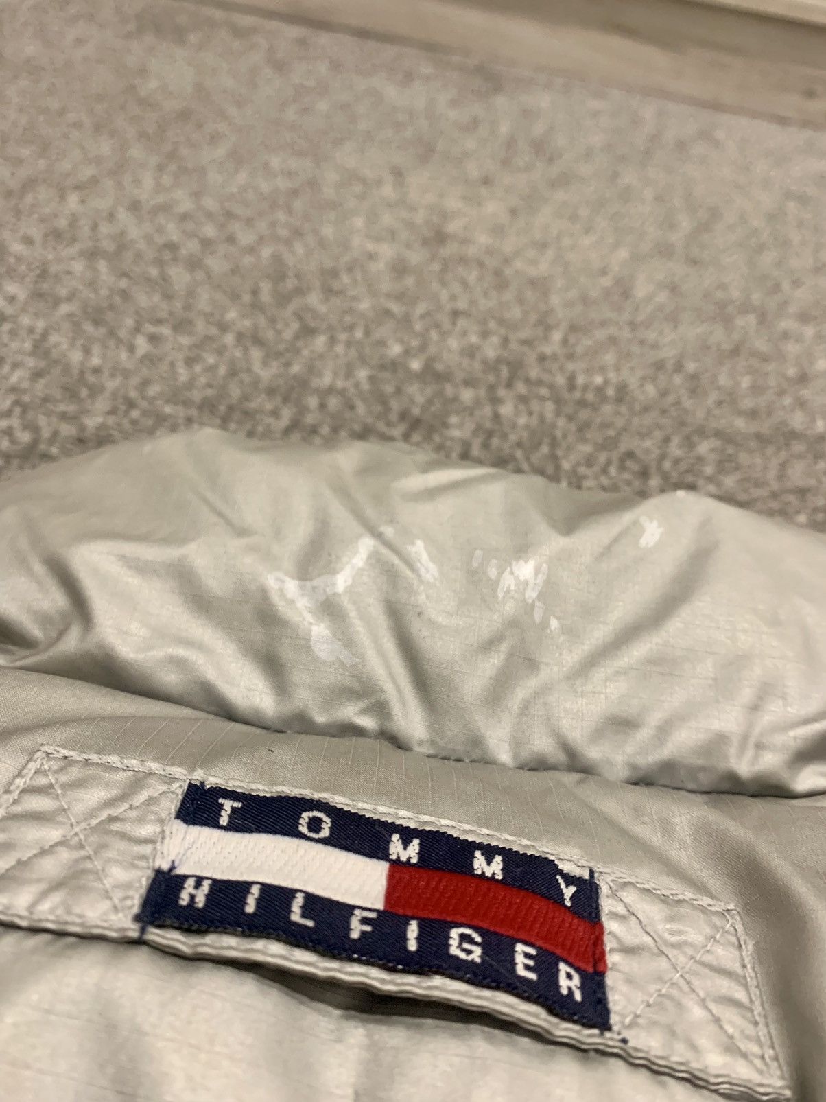 Tommy Hilfiger × Vintage Tommy Hilfiger Navy Silver Metallic Vintage Puffer Size US M / EU 48-50 / 2 - 9 Thumbnail