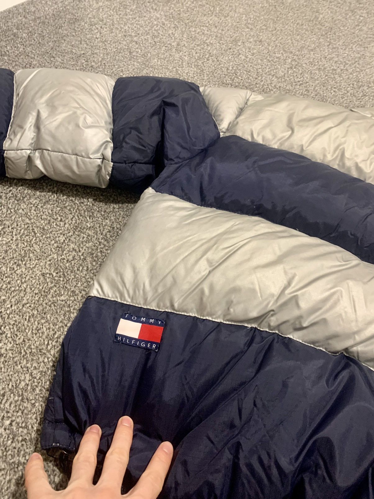Tommy Hilfiger × Vintage Tommy Hilfiger Navy Silver Metallic Vintage Puffer Size US M / EU 48-50 / 2 - 6 Thumbnail