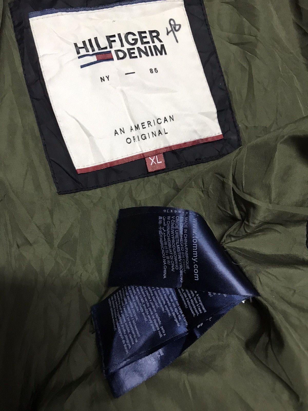 Tommy Hilfiger Vintage Tommy Hilfiger Denim Puffer Down Jacket Size US XL / EU 56 / 4 - 6 Thumbnail
