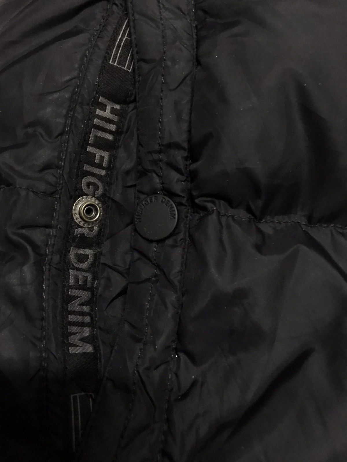 Tommy Hilfiger Vintage Tommy Hilfiger Denim Puffer Down Jacket Size US XL / EU 56 / 4 - 5 Thumbnail