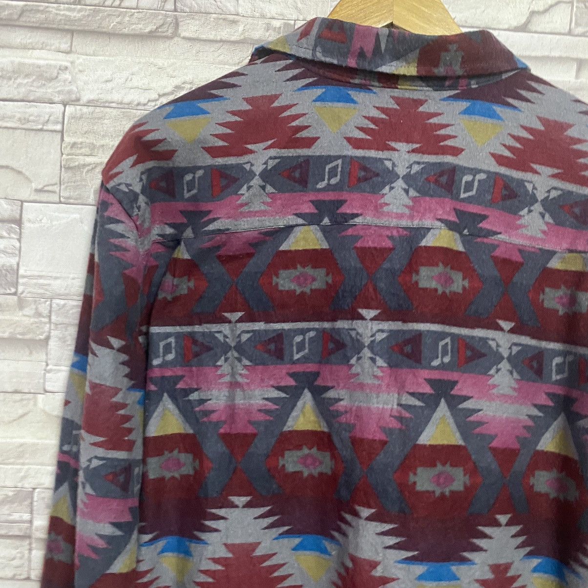 Mambo Mambo Flannel Aztec Navajo Size US L / EU 52-54 / 3 - 15 Thumbnail