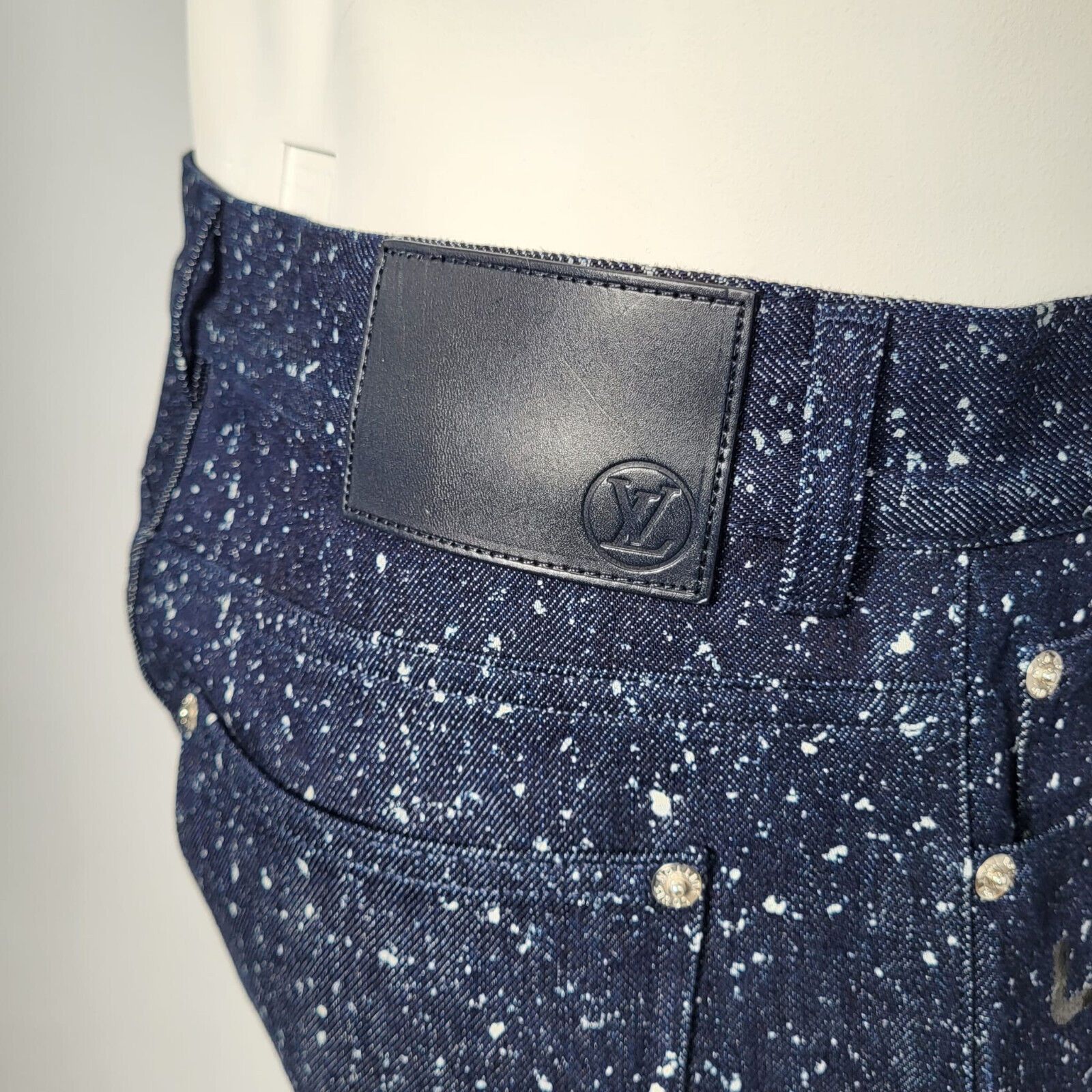 Louis Vuitton Louis Vuitton Galaxy Slim Jeans Size US 32 / EU 48 - 4 Thumbnail