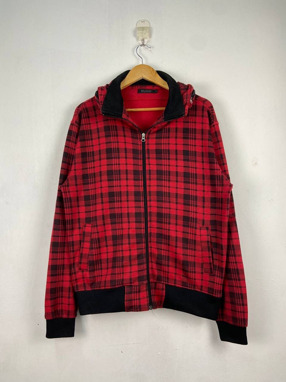 Le Grande Bleu (L.G.B.) Vintage Punk Jacket Red Tartan Seditionaries ifsixwasnine Size US L / EU 52-54 / 3 - 1 Thumbnail
