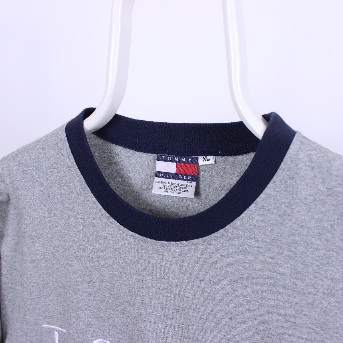 Tommy Hilfiger Vintage Tommy Hilfiger Short Sleeve T-shirt Top Size US L / EU 52-54 / 3 - 3 Thumbnail