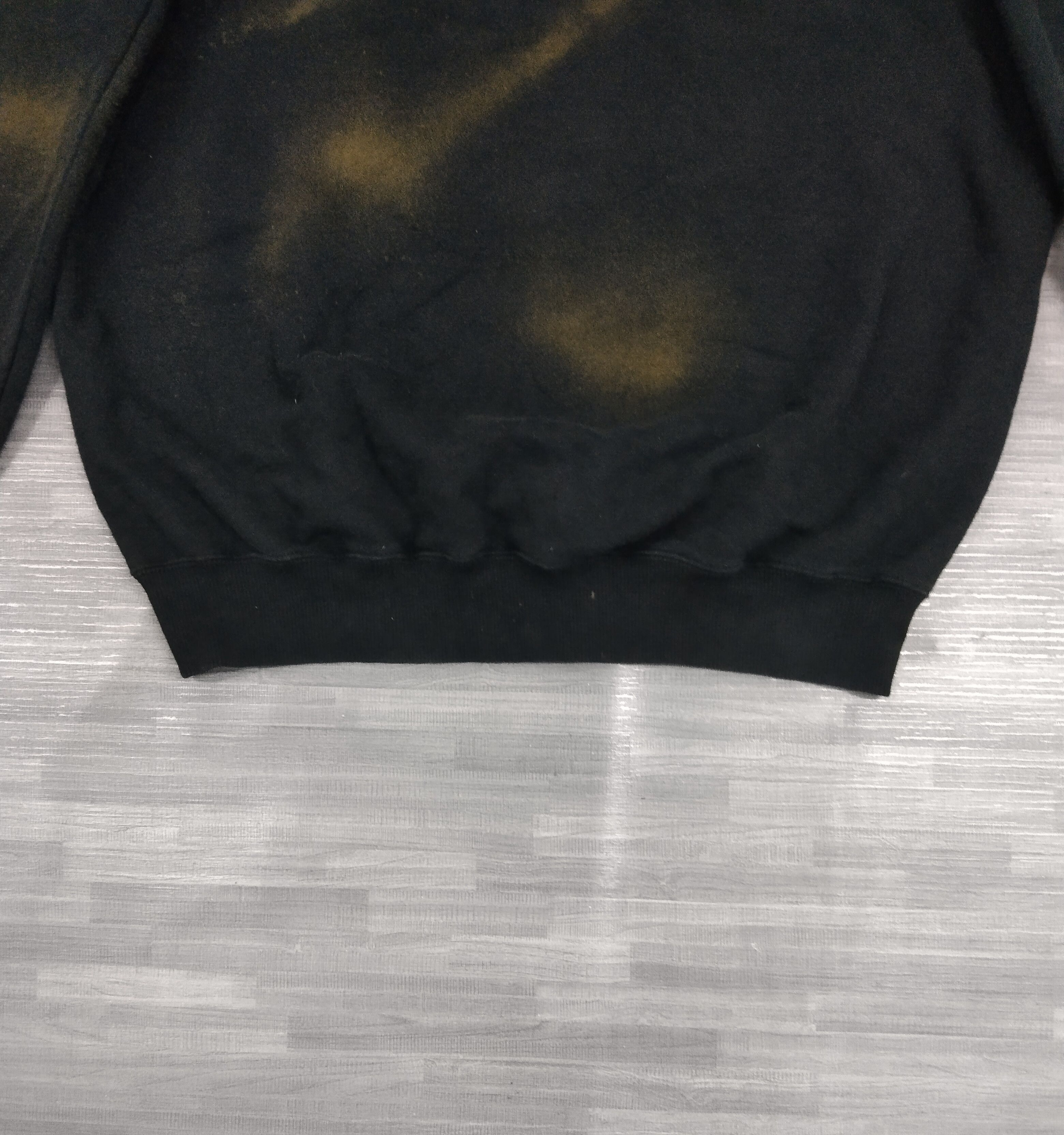 Vintage THRASHED BLACK VINTAGE SWEATSHIRTS Size US M / EU 48-50 / 2 - 8 Thumbnail
