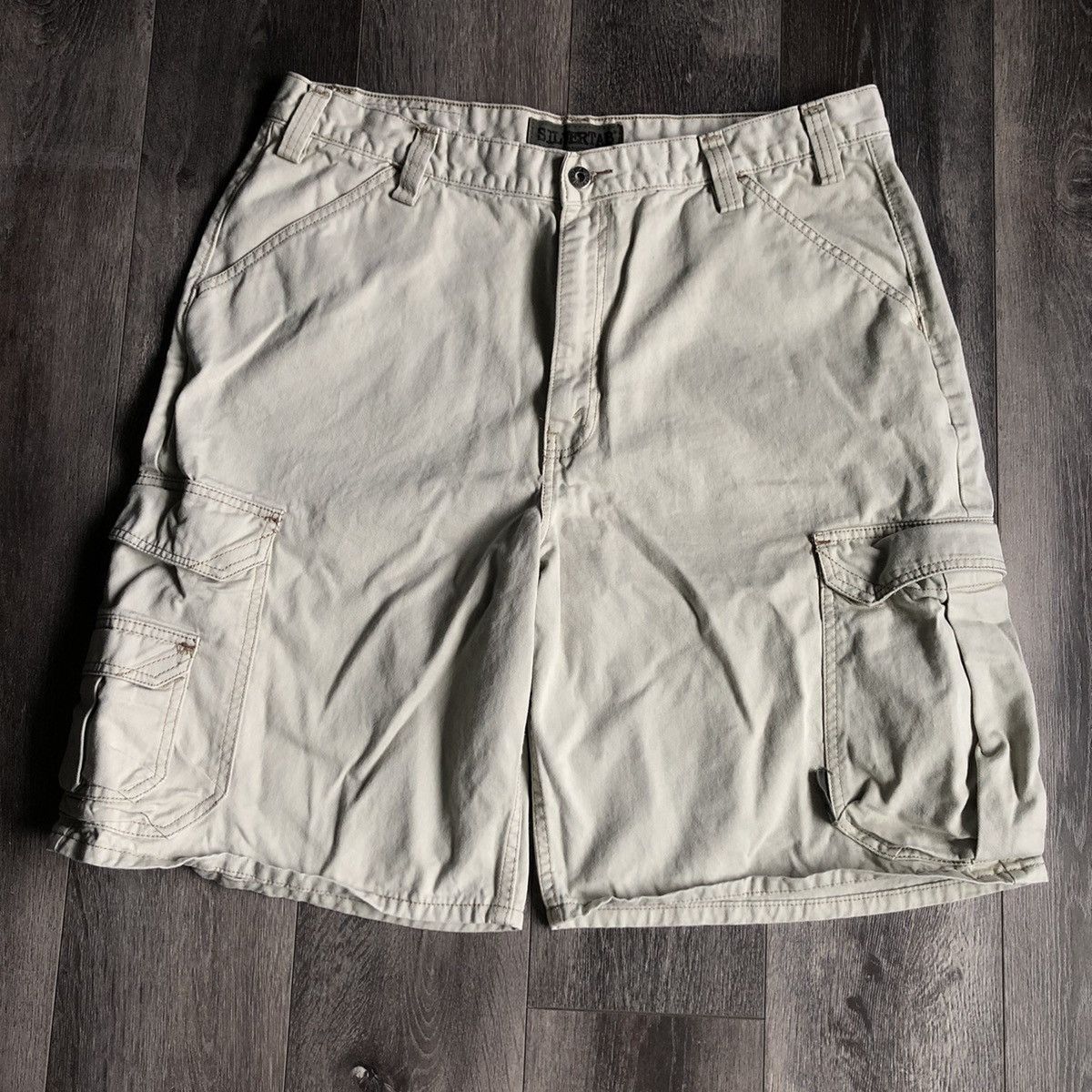 Levi's Vintage 1990s Levi’s Silver Tab Cargo Pocket Shorts 38 Size US 38 / EU 54 - 2 Thumbnail