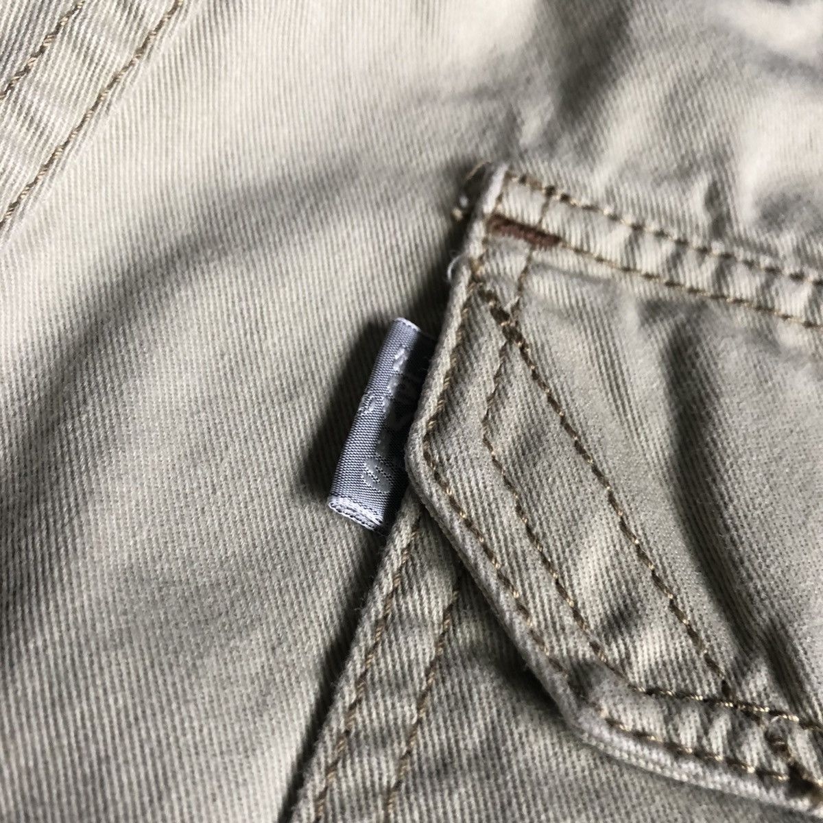 Levi's Vintage 1990s Levi’s Silver Tab Cargo Pocket Shorts 38 Size US 38 / EU 54 - 3 Thumbnail