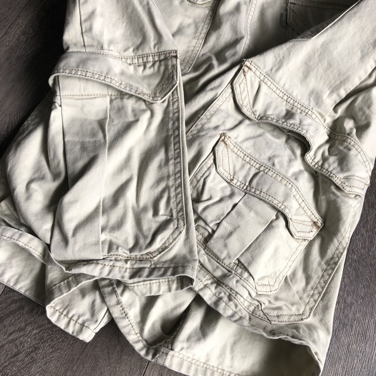 Levi's Vintage 1990s Levi’s Silver Tab Cargo Pocket Shorts 38 Size US 38 / EU 54 - 5 Thumbnail