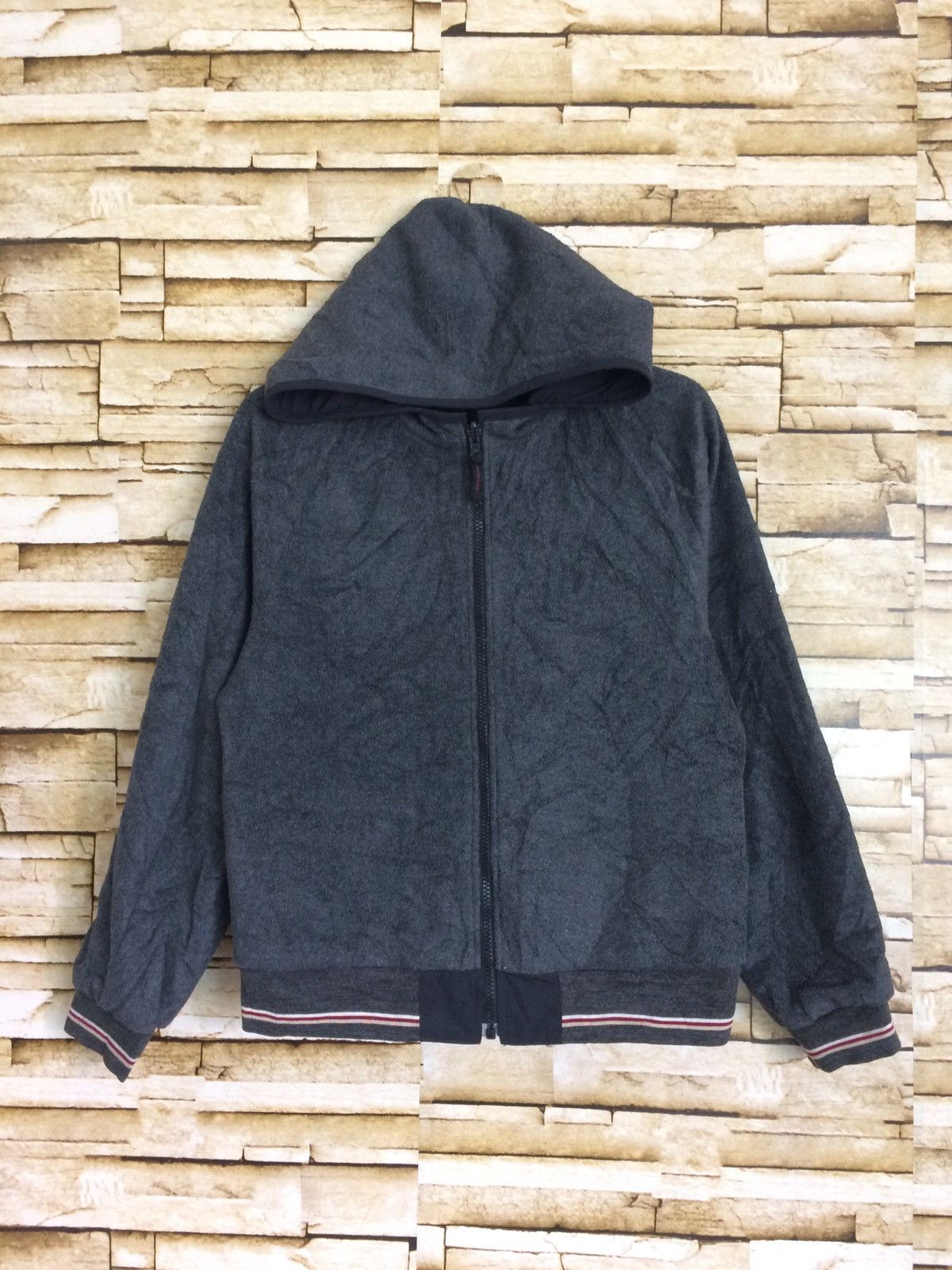 Burberry FINAL DROP FREE SHIPPING!!! Burberry Embroidered Logo Size US S / EU 44-46 / 1 - 5 Thumbnail