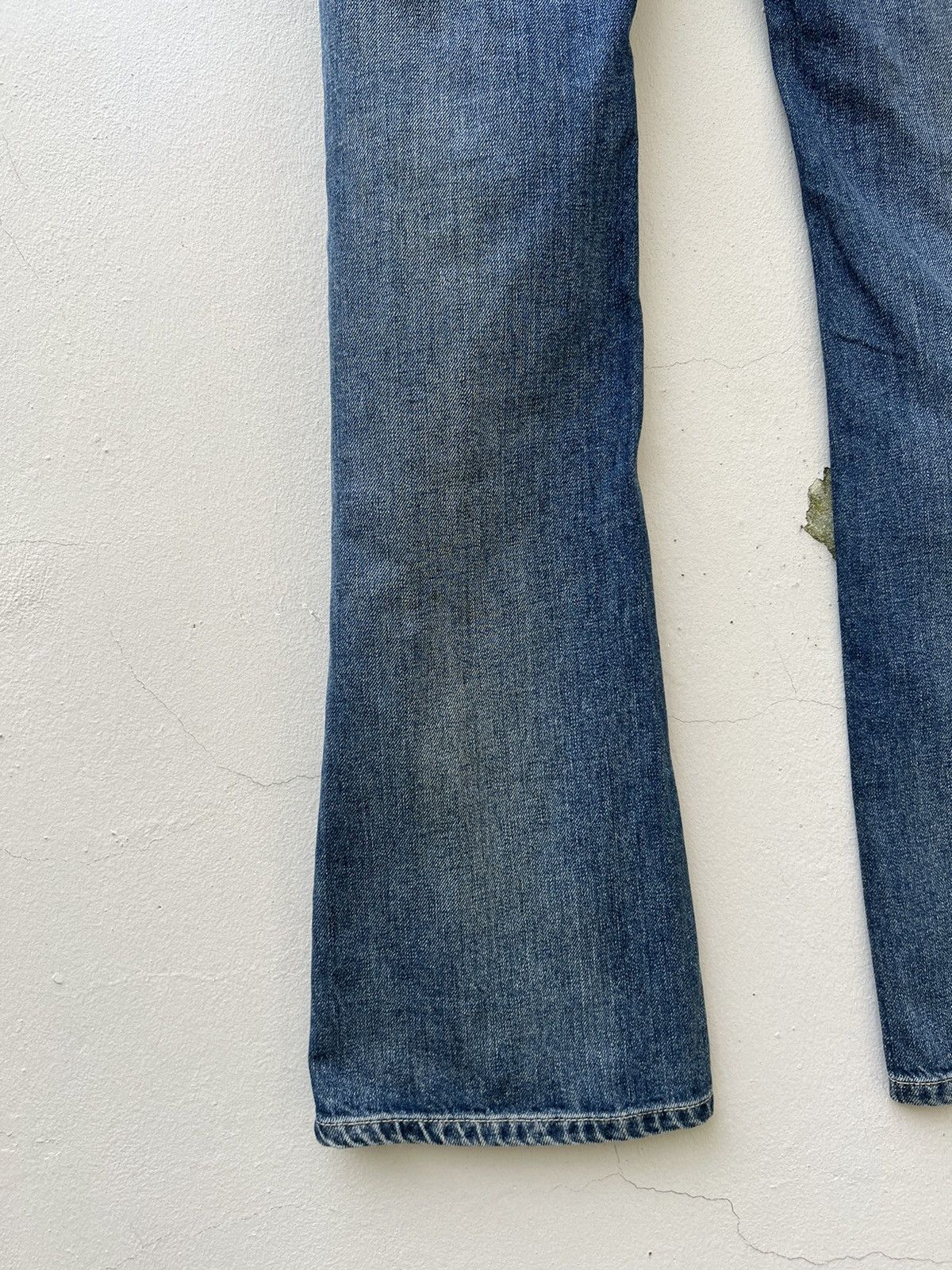 Vintage Vintage GILLI Italy Embroidery Denim Light Blue Flare Jeans Size US 29 - 16 Thumbnail
