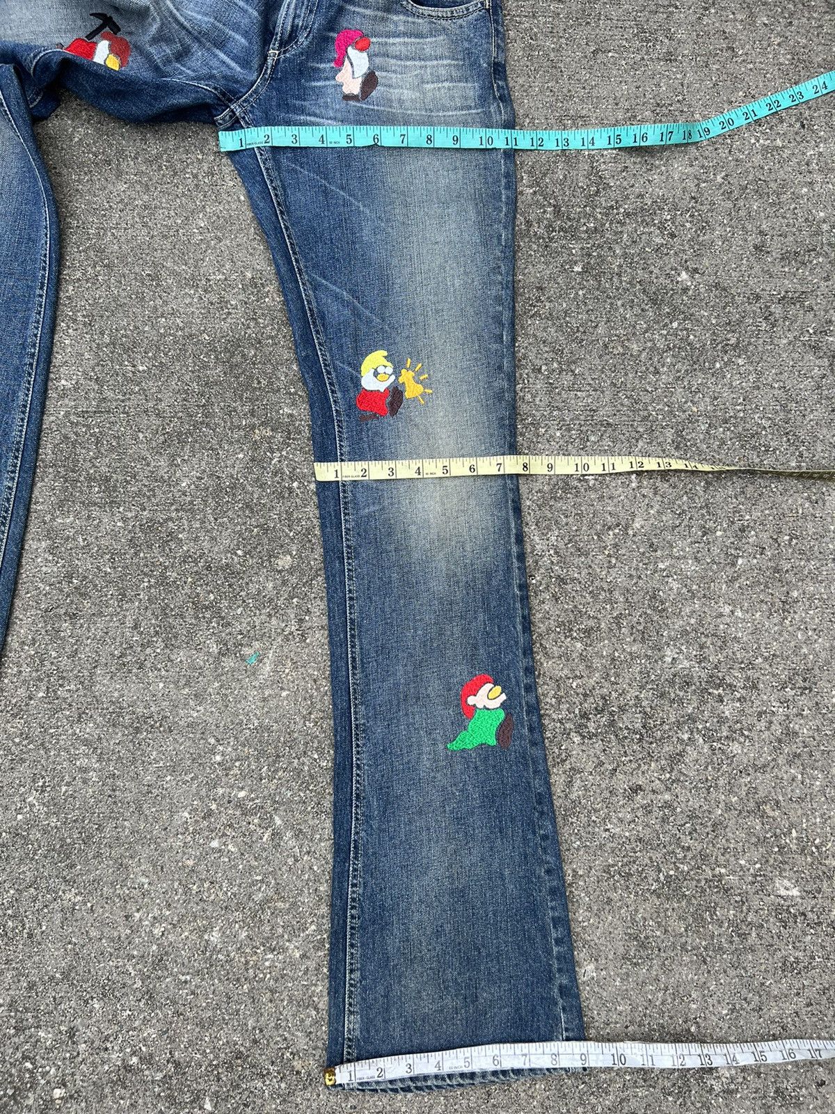 Vintage Vintage GILLI Italy Embroidery Denim Light Blue Flare Jeans Size US 29 - 22 Thumbnail