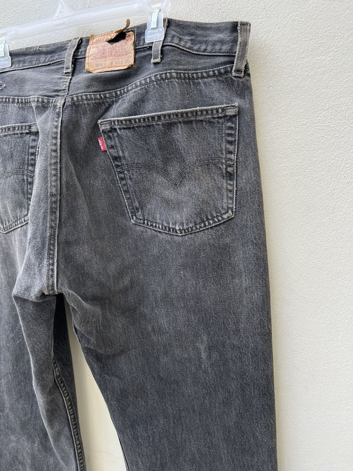 Levi's Vintage 1999 Levi’s 501 Distress Faded Black Denim Jeans Size US 40 / EU 56 - 14 Thumbnail