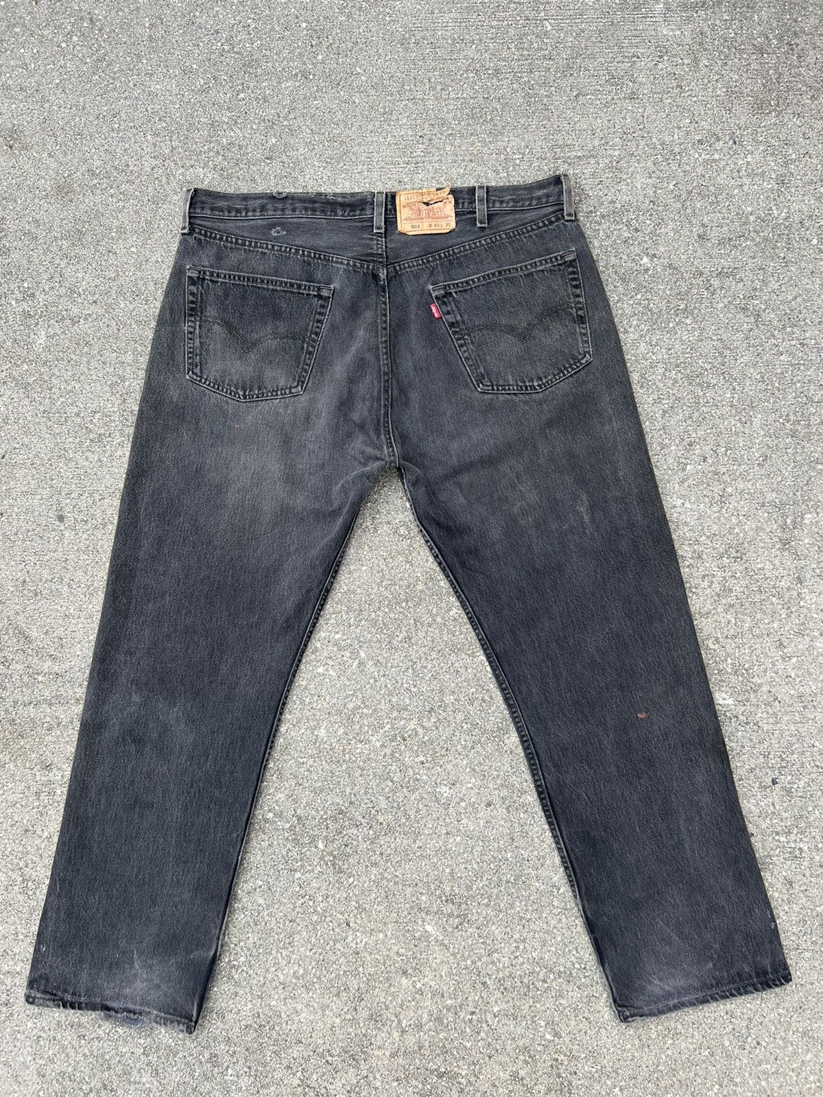 Levi's Vintage 1999 Levi’s 501 Distress Faded Black Denim Jeans Size US 40 / EU 56 - 23 Thumbnail