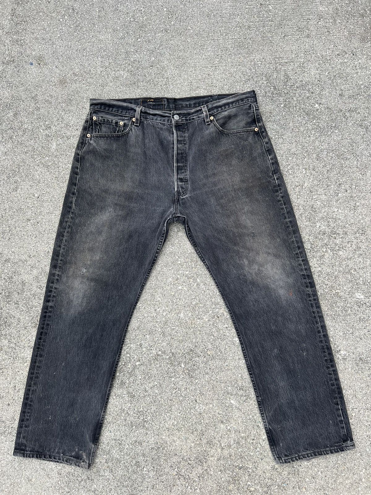Levi's Vintage 1999 Levi’s 501 Distress Faded Black Denim Jeans Size US 40 / EU 56 - 19 Thumbnail