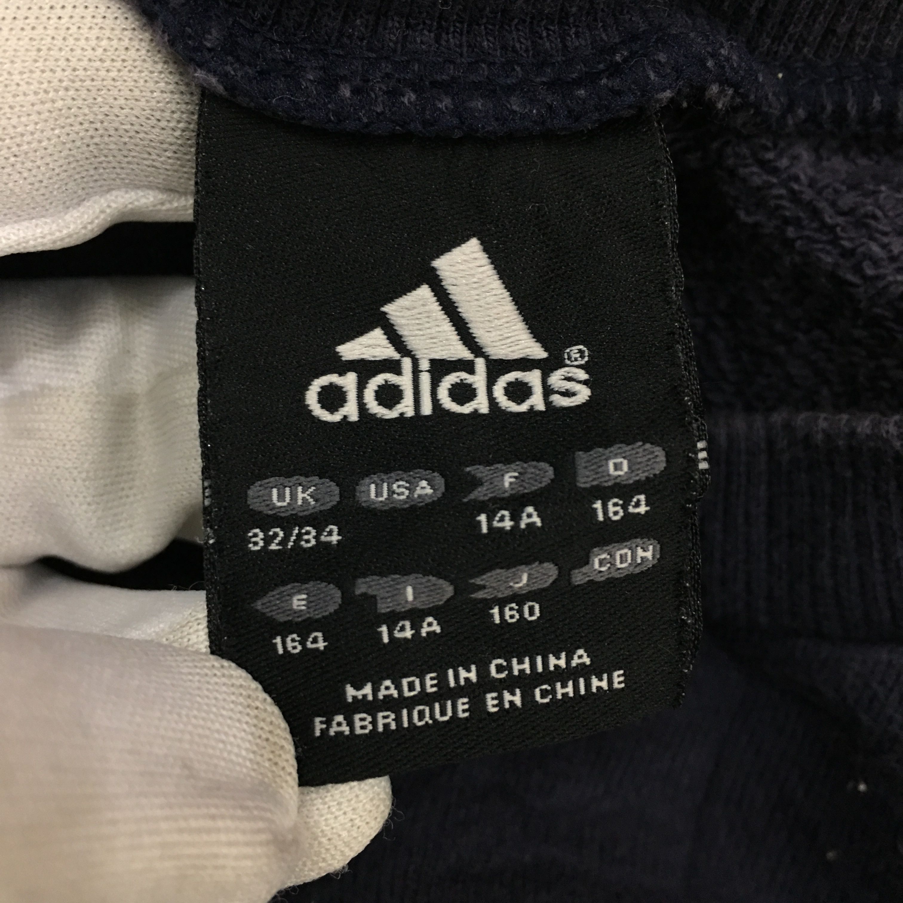 Adidas Vtg ADIDAS Sweatshirt Big Logo Spell Out EQT Logo Sweater Size M / US 6-8 / IT 42-44 - 8 Thumbnail