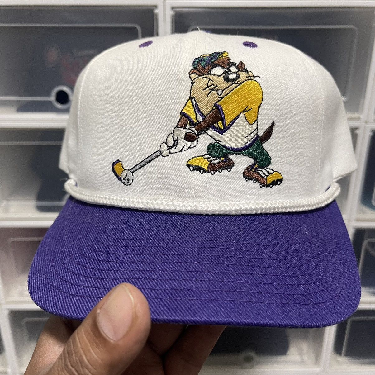 Vintage Vintage usa tazmania copyright 1991 Size ONE SIZE - 1 Thumbnail