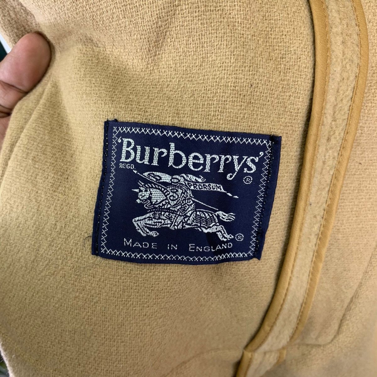 Burberry VINTAGE BURBERRY OF LONDON WOOL COAT Size US L / EU 52-54 / 3 - 14 Thumbnail