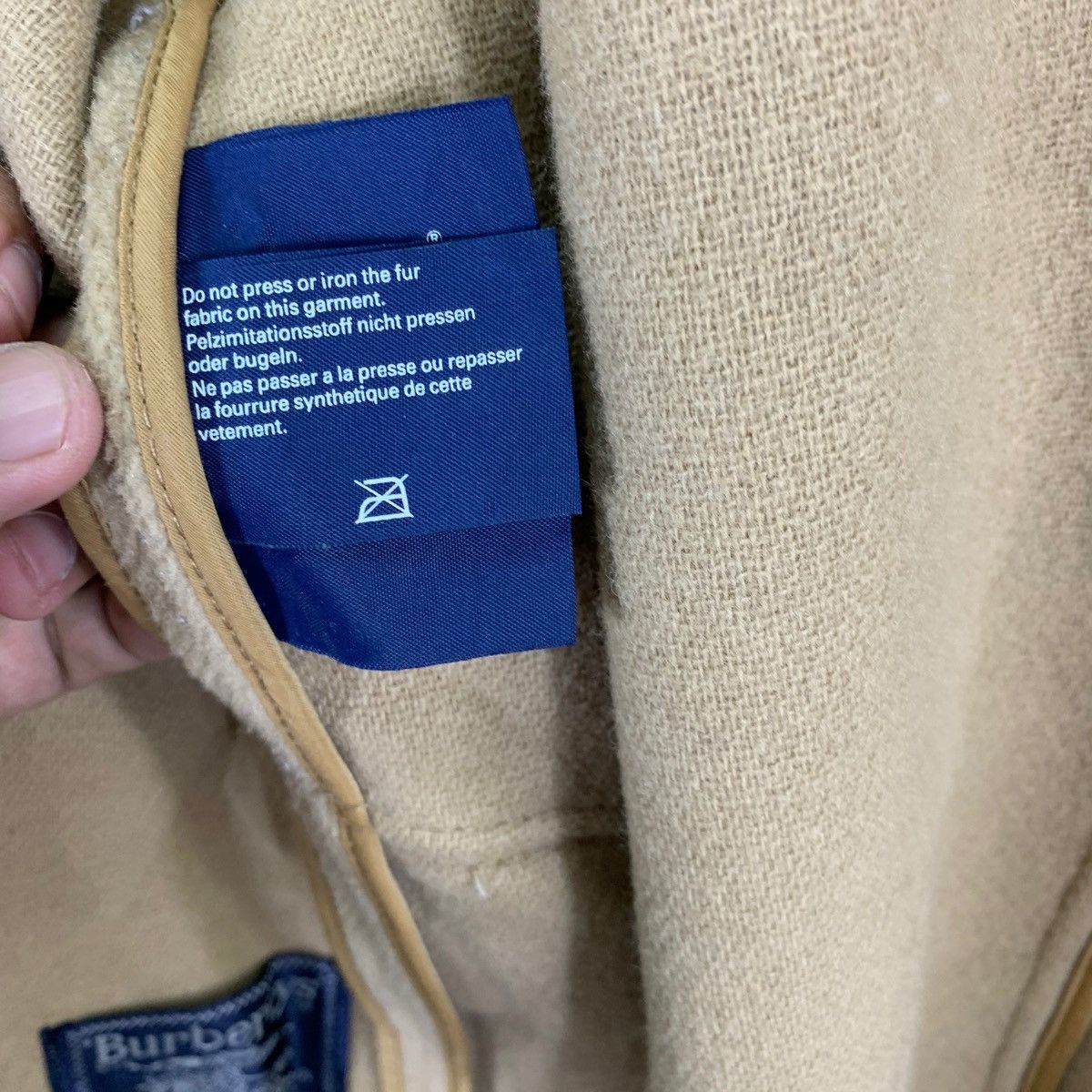 Burberry VINTAGE BURBERRY OF LONDON WOOL COAT Size US L / EU 52-54 / 3 - 16 Thumbnail