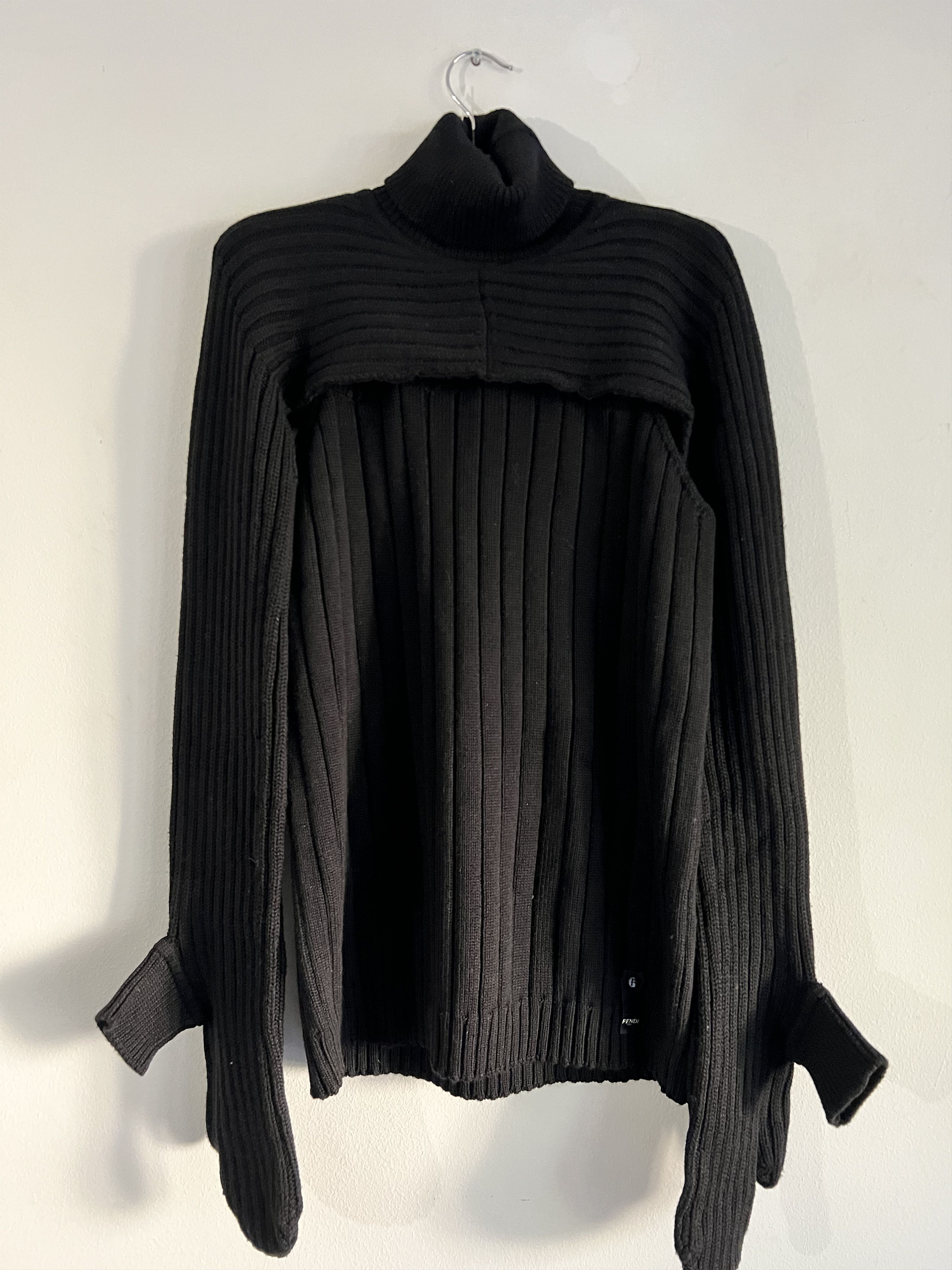Fendi Insane Knit by Fendi Size US M / EU 48-50 / 2 - 6 Thumbnail
