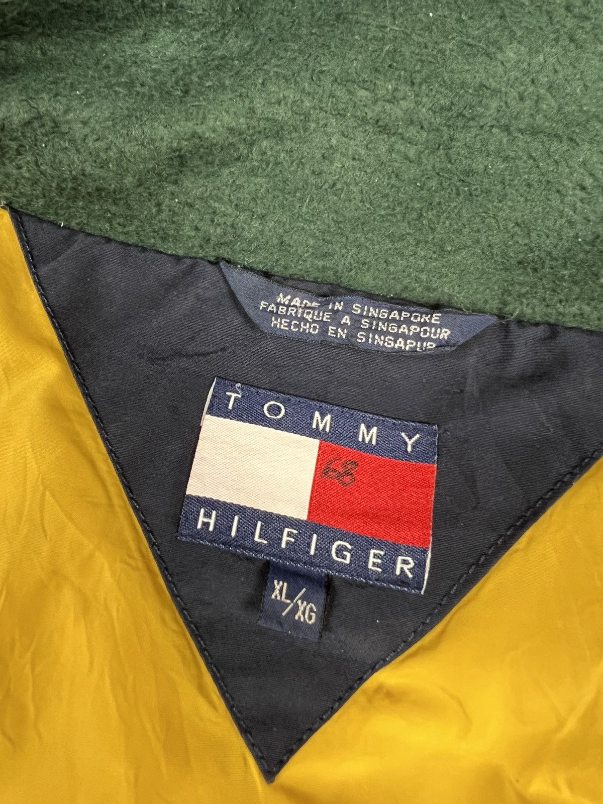 Tommy Hilfiger Vintage 90s Tommy Hilfiger Colour Block Tactical Down Jacket Size US XL / EU 56 / 4 - 13 Thumbnail