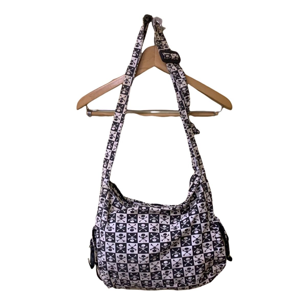 Other Skulls shoulder bag x sling bag full printed skulls Size ONE SIZE - 2 Thumbnail