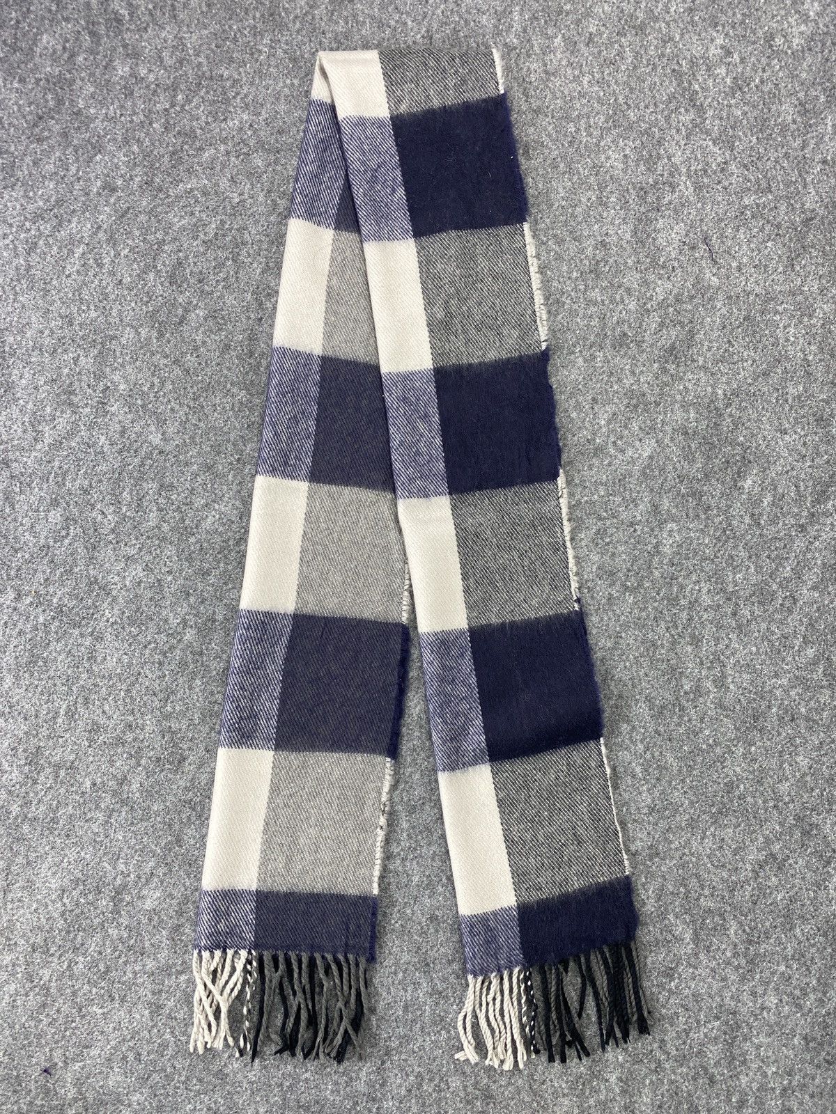 Takeo Kikuchi Takeo Kikuchi Scarf/Muffler -T053 Size ONE SIZE - 3 Thumbnail