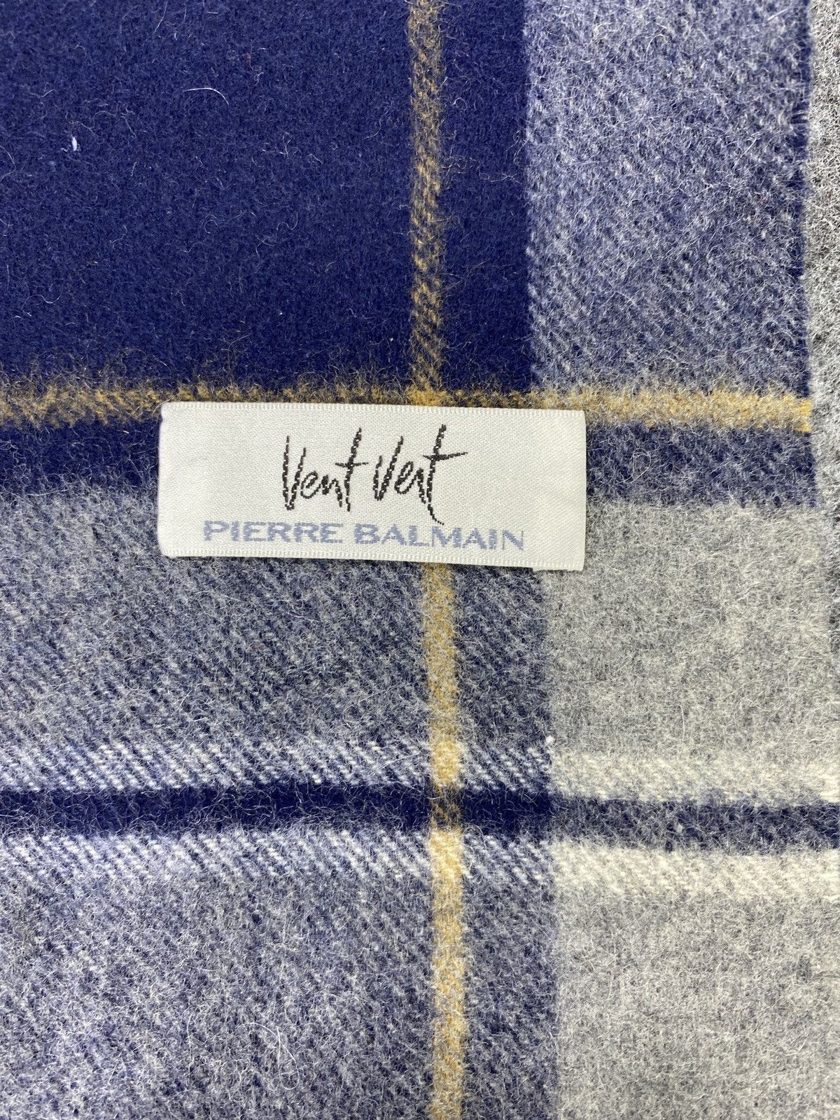 Pierre Balmain Vent Vert By PIERRE BALMAIN Scarf / Muffler / Neckwear -T060 Size ONE SIZE - 4 Thumbnail
