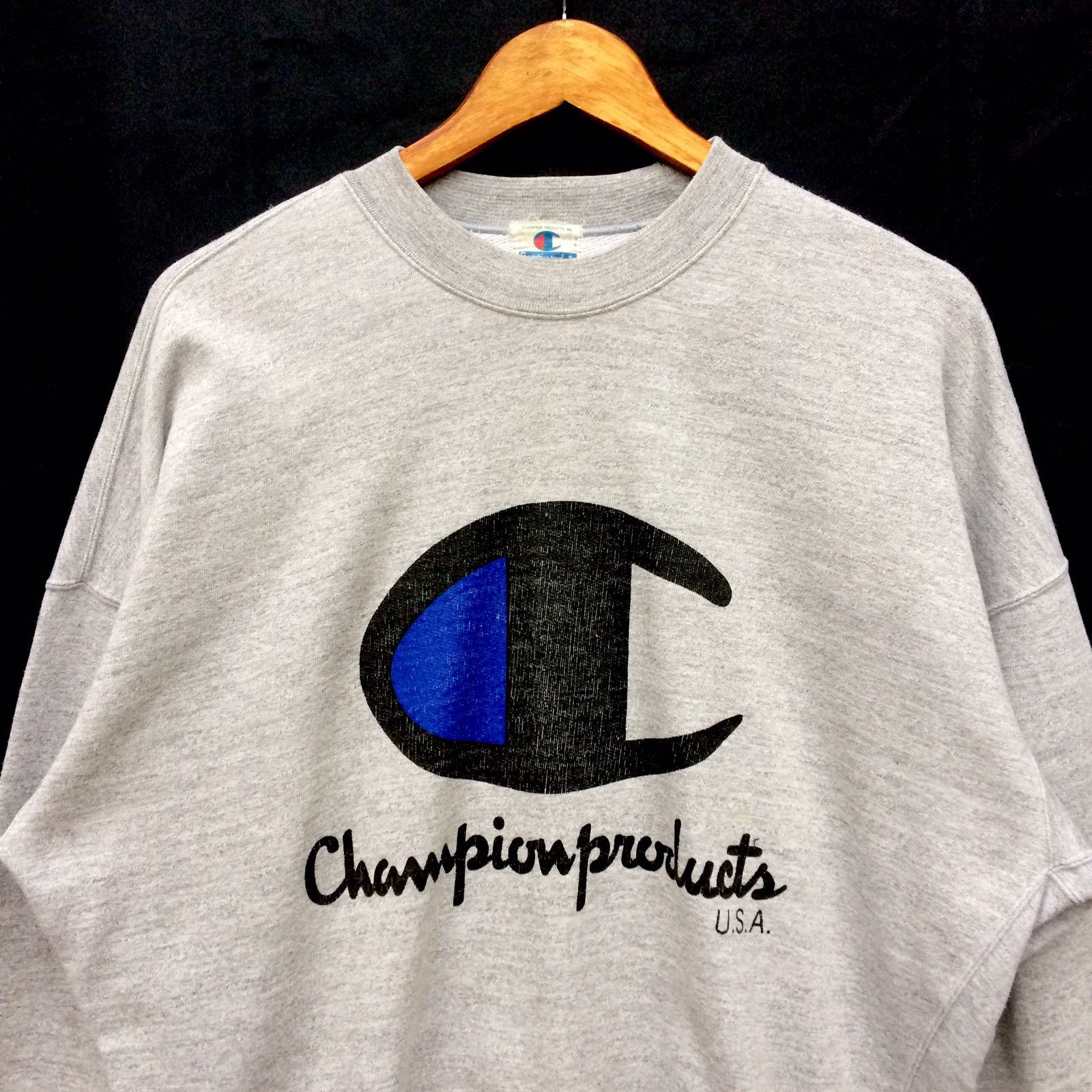 Champion Vintage Champion Big Logo Pullover Sweatshirts Size US XL / EU 56 / 4 - 2 Thumbnail