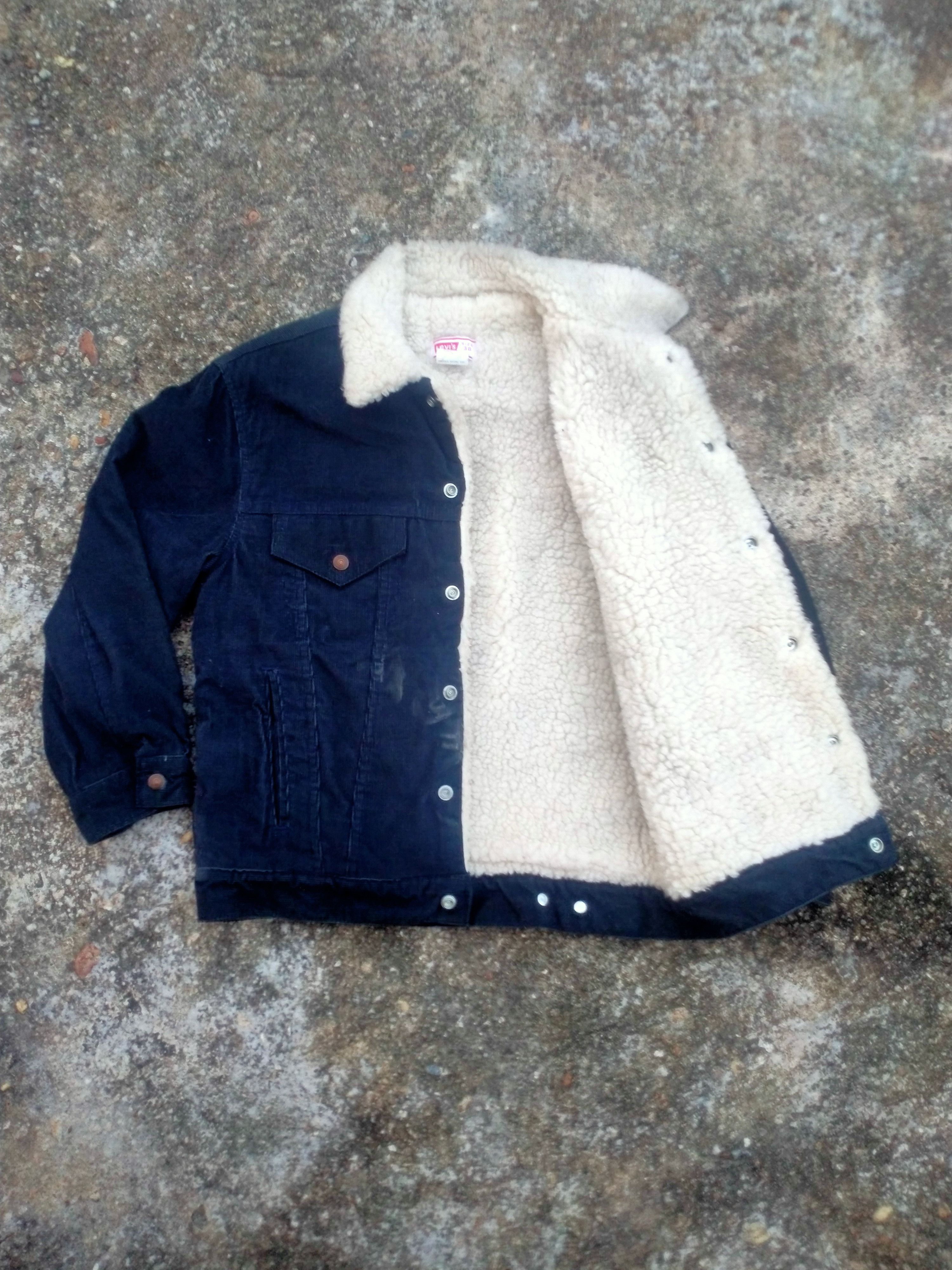 VINTAGE LEVIS WHITE TAB SHERPA BUTTON UP DENIM JACKET