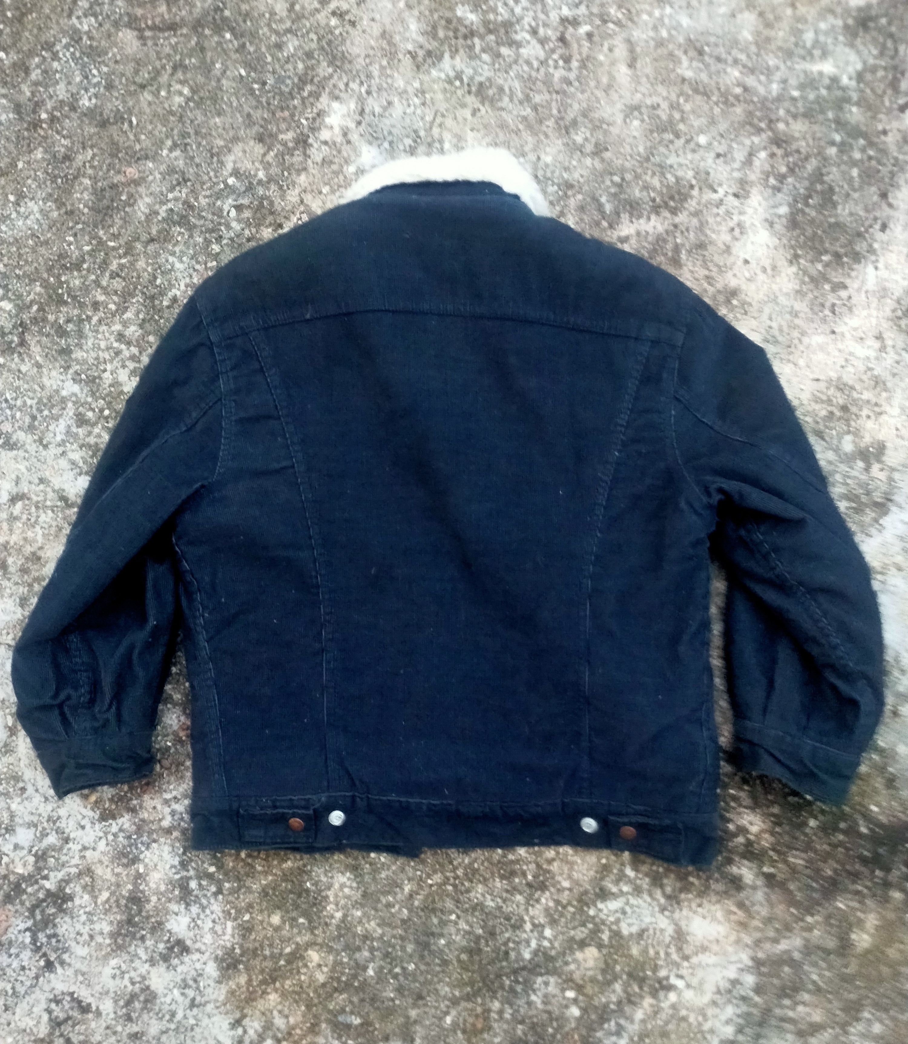 VINTAGE LEVIS WHITE TAB SHERPA BUTTON UP DENIM JACKET