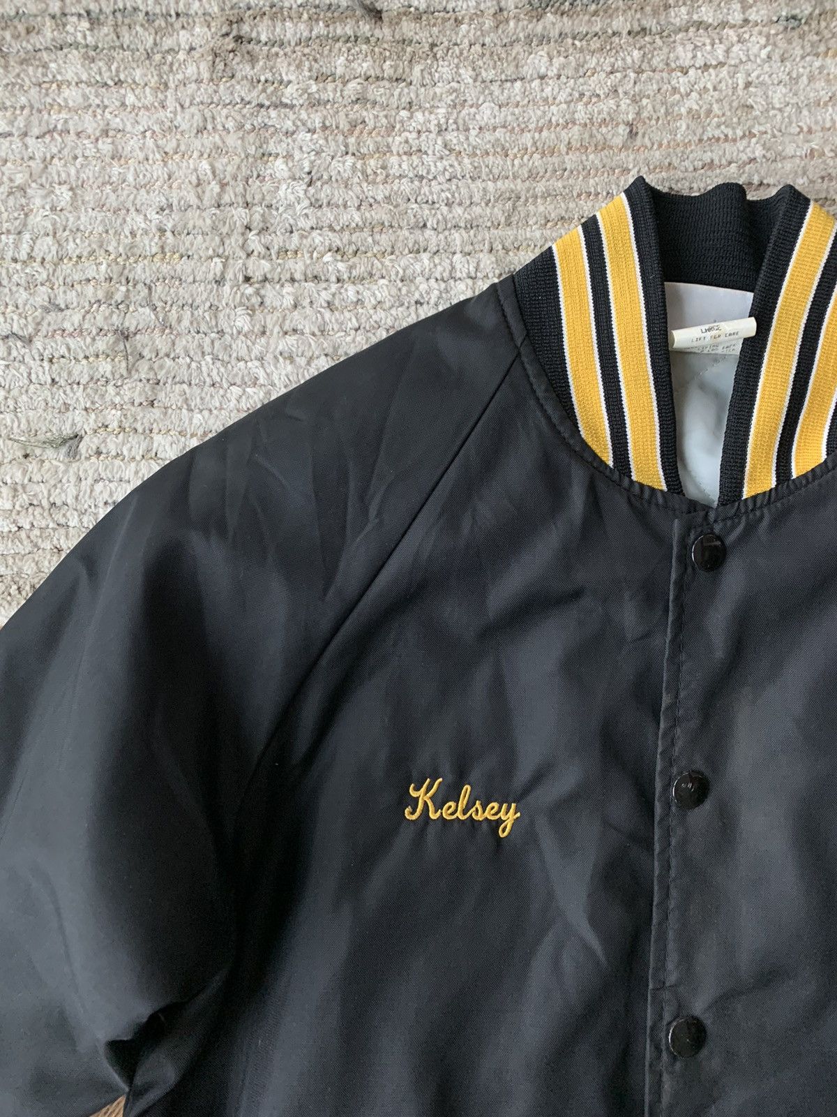 Vintage 80s Vintage Black Nylon Varsity Jacket Baskeball USA Large Size L / US 10 / IT 46 - 14 Thumbnail