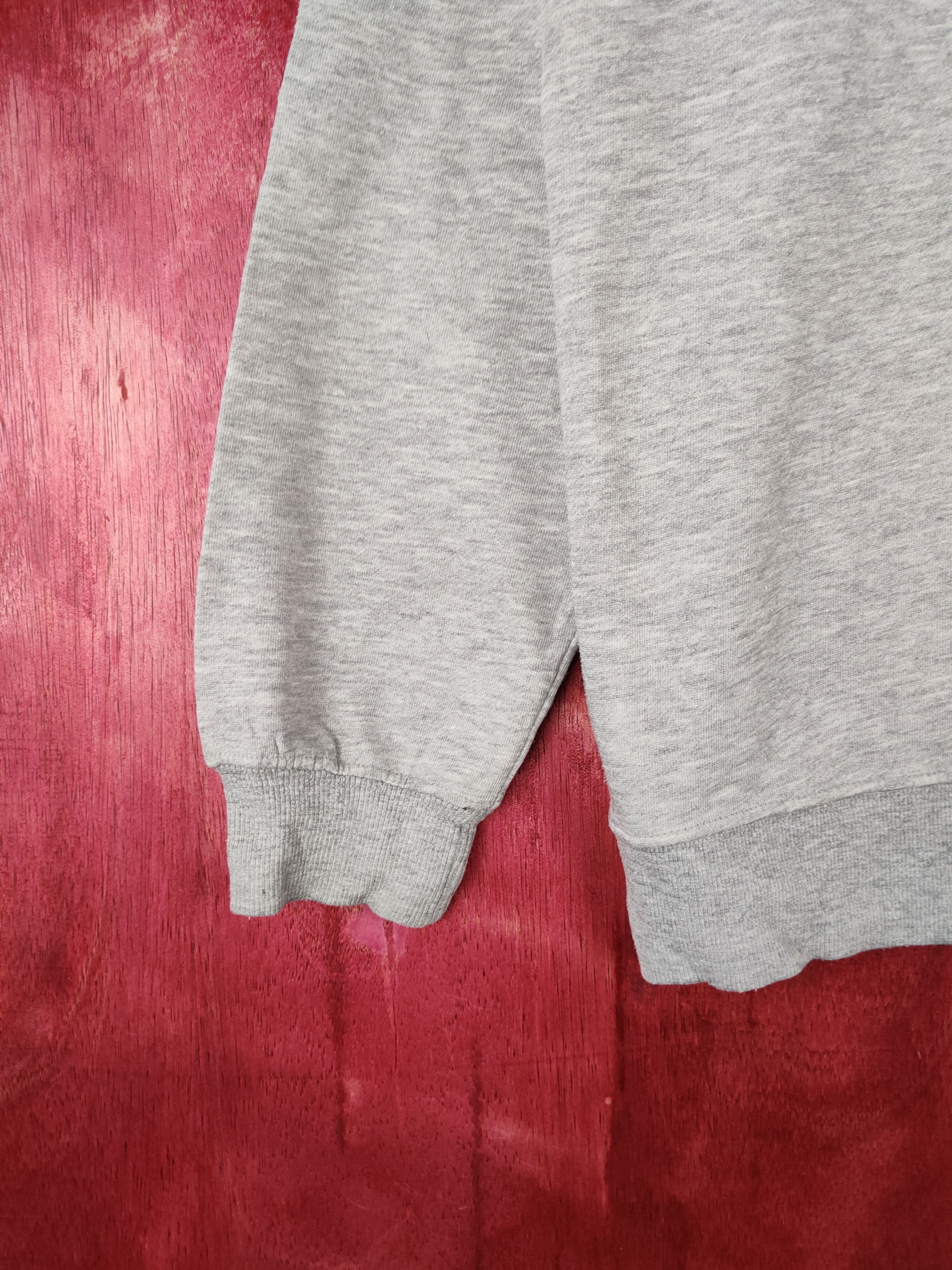 Champion × Japanese Brand × Vintage Champion vintage big logo Gray Sweatshirt #5322 Size S / US 4 / IT 40 - 4 Thumbnail